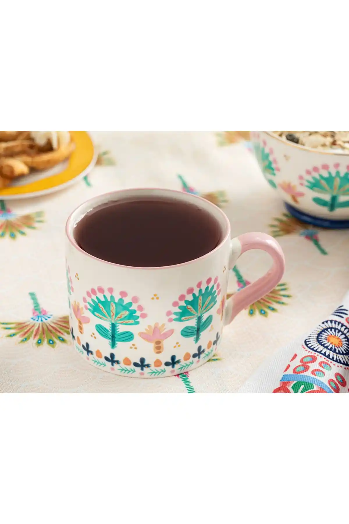 İngiliz Home STD Love Desire Pembe Bone China Kupa: Estetik ve Dayanıklı Tasarım