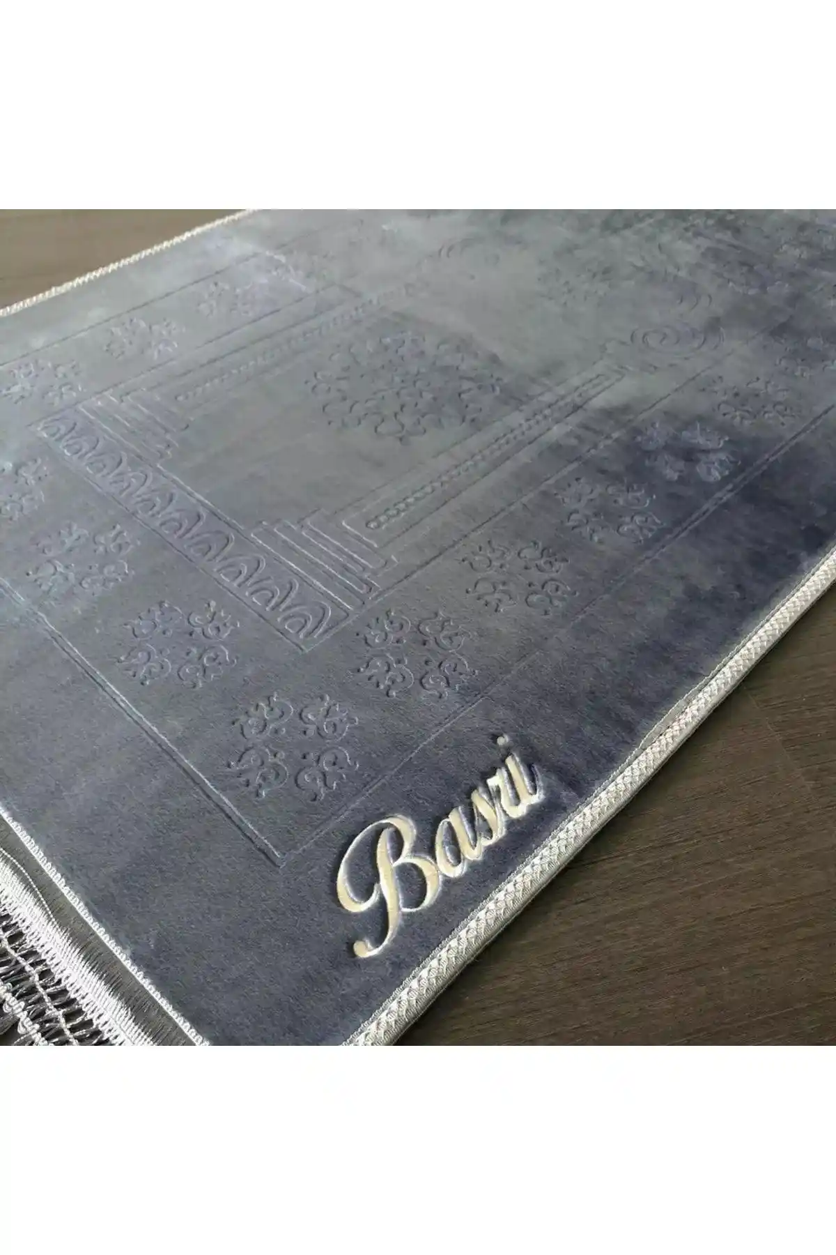 Kadife İpek Seccade Kişiye Özel İsim Kabartmalı Modern Tasarım