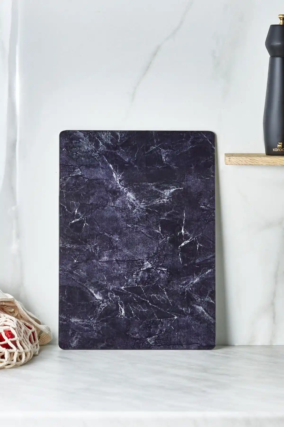 Karaca Ayaz Cam Kesme Tahtası: Şık Tasarım ve Dayanıklı Mutfak Gereçleri