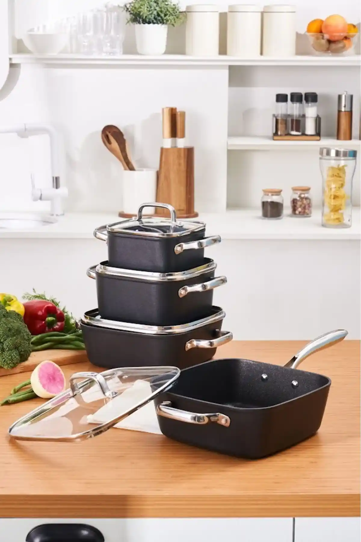 Karaca Biodiamond Quattro ve TEFAL Super Cook Tencere Setleri Karşılaştırması