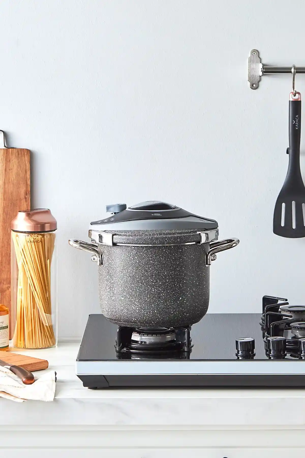 Karaca Biogranit Steel Plus Düdüklü Tencere 6 Litre Güçlü ve Estetik Tasarım