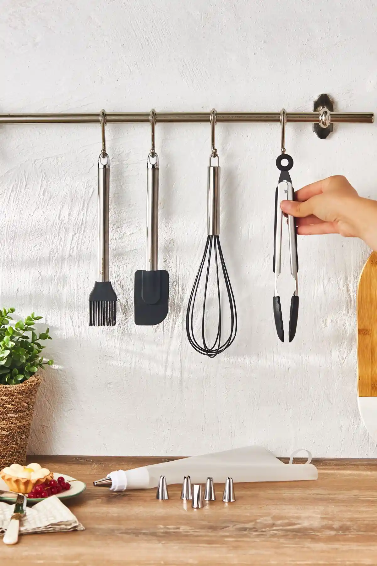 Karaca Cake 10 Parça Pasta Servis Gereci Black Şık ve Fonksiyonel Mutfak Seti