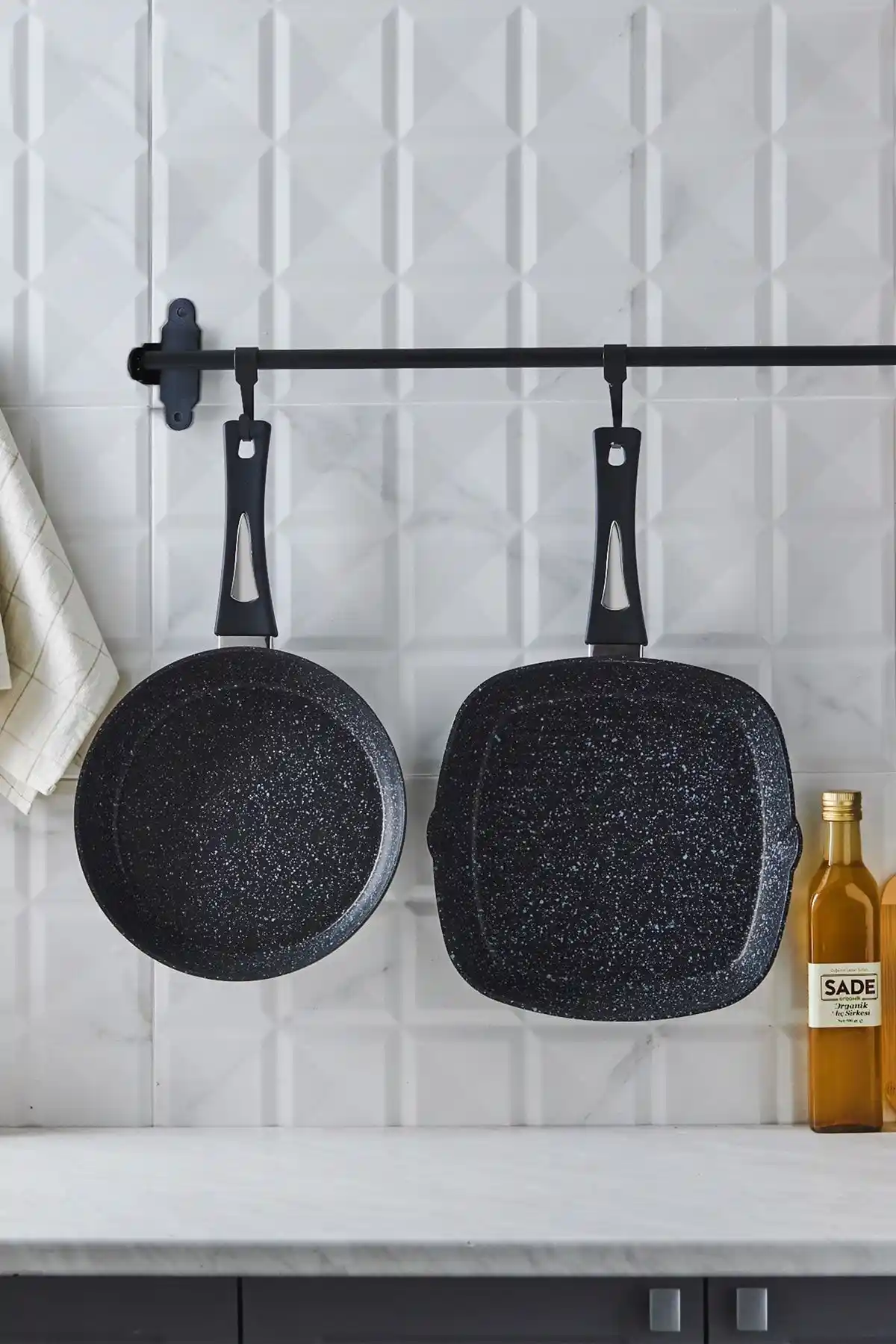 Karaca Defne Bio Granit Tava-Grill Seti Modern ve Şık Mutfaklar İçin Uygun