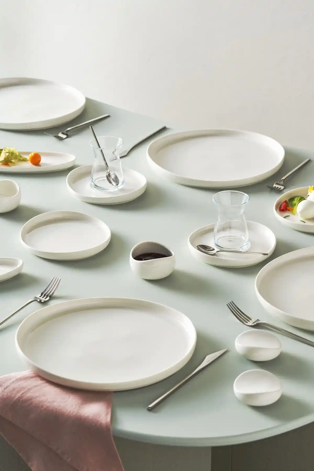 Karaca Forever Bone Olla 28 Parça 6 Kişilik Modern Kahvaltı Takımı ve Özellikleri