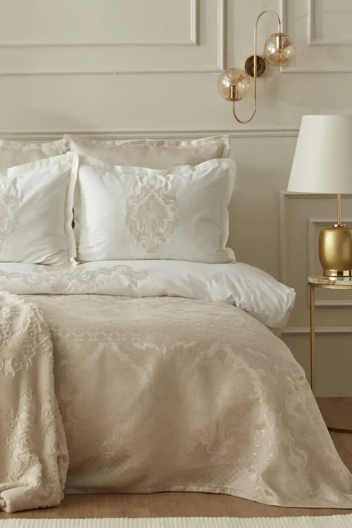 Karaca Home Tuğba 8 Parça Private Çeyiz Seti Gold Modern Tasarım ve Yüksek Kalite