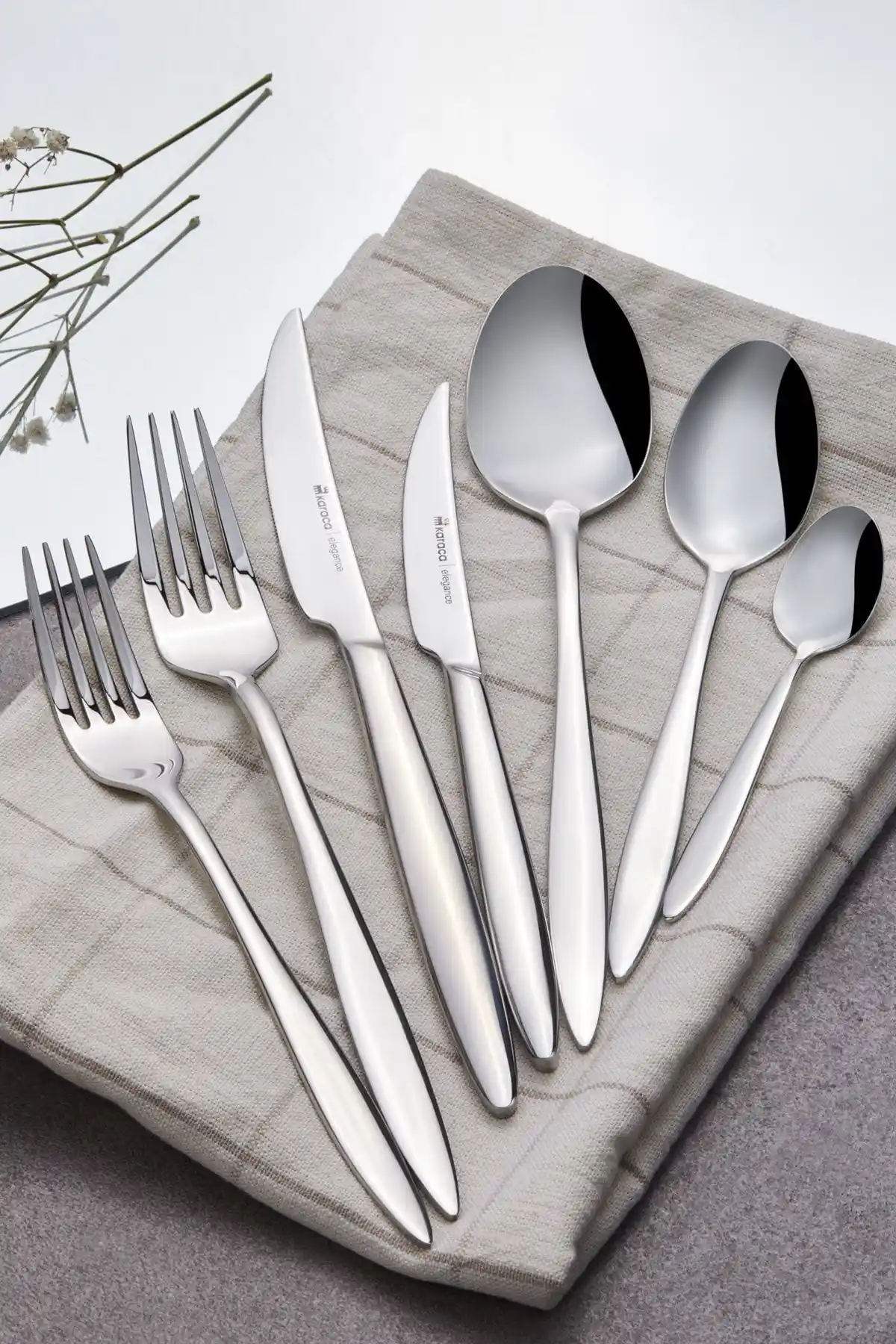 Karaca Kai Elegance 84 Parça 12 Kişilik Çatal Kaşık Bıçak Seti: Şıklık ve Dayanıklılık Bir Arada