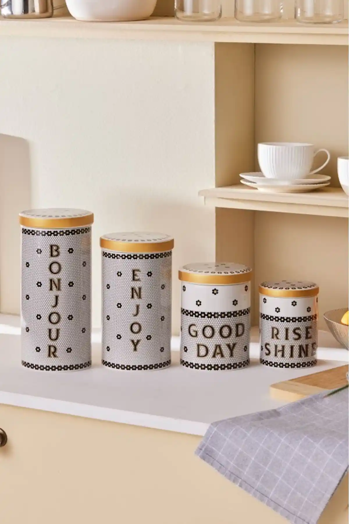 Karaca Maya 4'lü Baharat Takımı: Şık ve İşlevsel Mutfak Aksesuarları