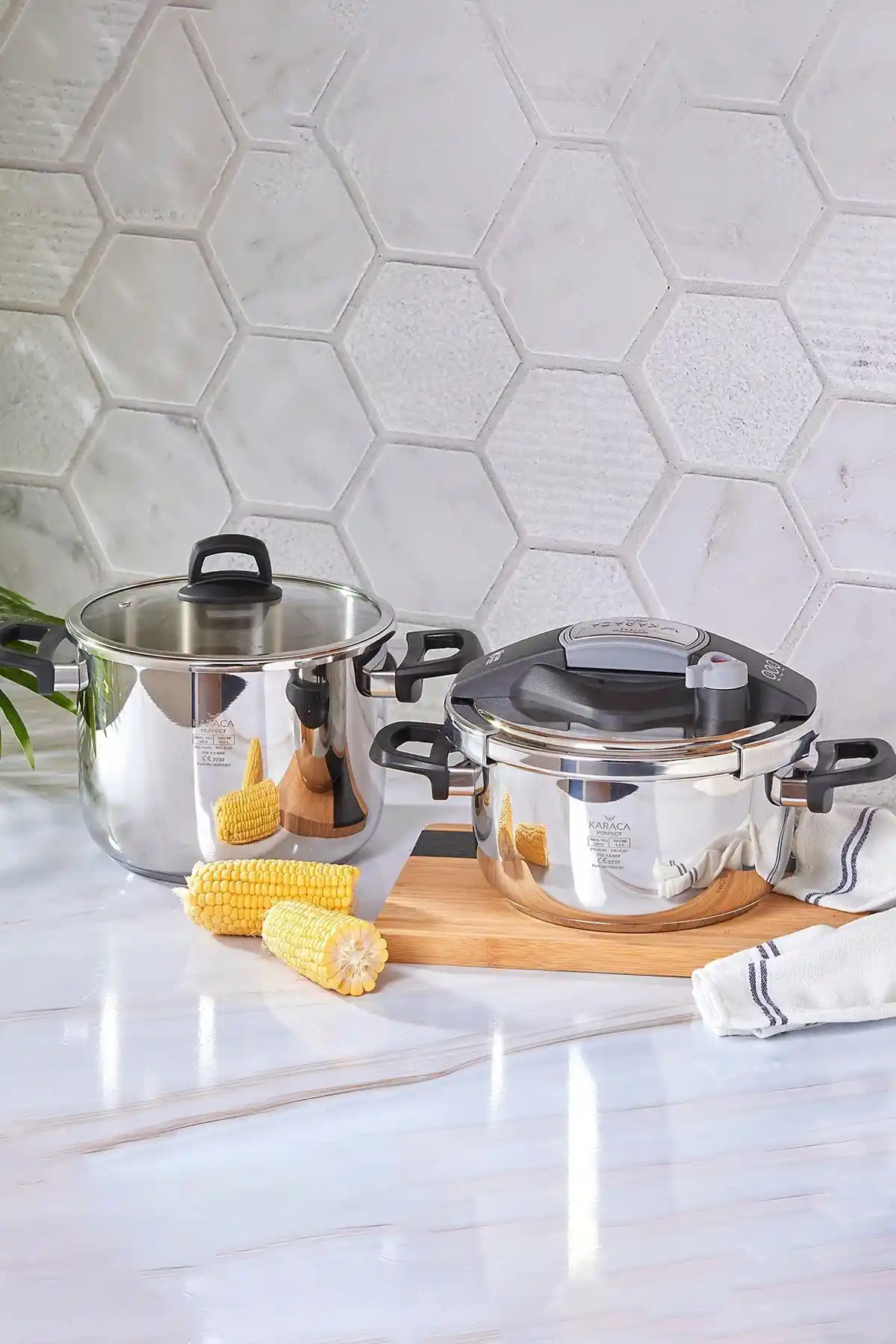 Karaca Perfect Gray Indüksiyon Tabanlı Düdüklü Tencere Seti: Dayanıklı ve Pratik Mutfak Çözümü