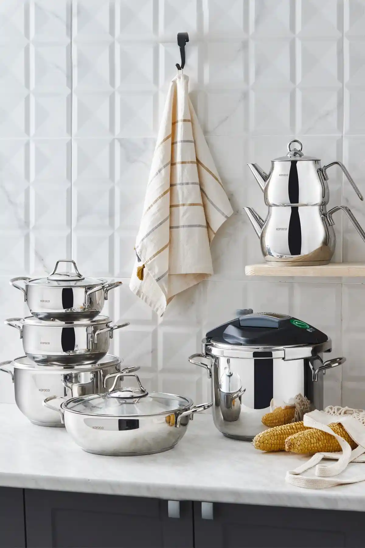 Karaca Sofya 13 Parça Indüksiyon Tabanlı Düdüklü Tencere ve Çaydanlık Seti Tanıtımı