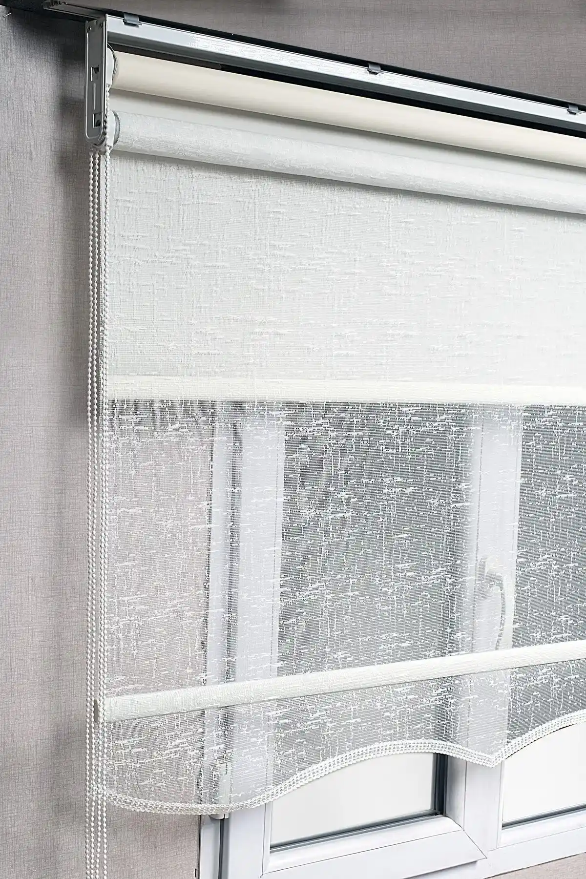 Karşılaştırmalı Perde Seçimi: Bizdenperde ve İREMKARAHOME Modelleri Analizi