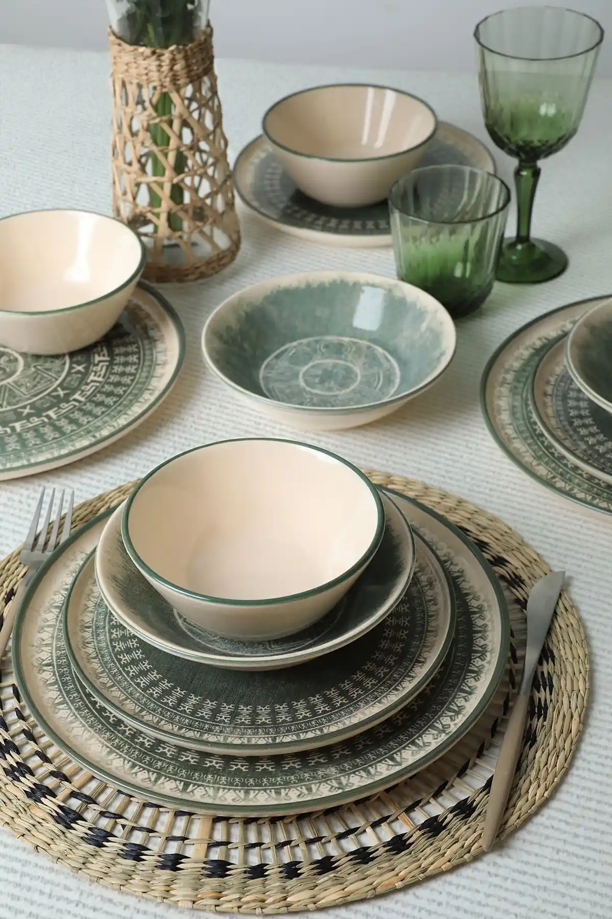 Keramika Maya 24 Parça Yemek Takımı Türkiye’de Üretilmiş Modern ve Dayanıklı Seramik Set