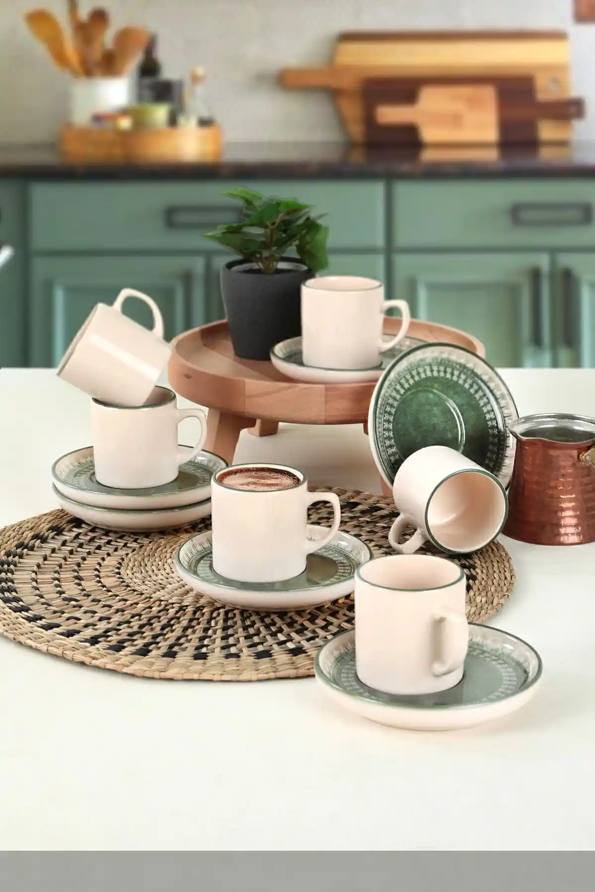 Keramika Maya Kahve Takımı: Modern ve Dayanıklı 6 Kişilik Seramik Kahve Seti