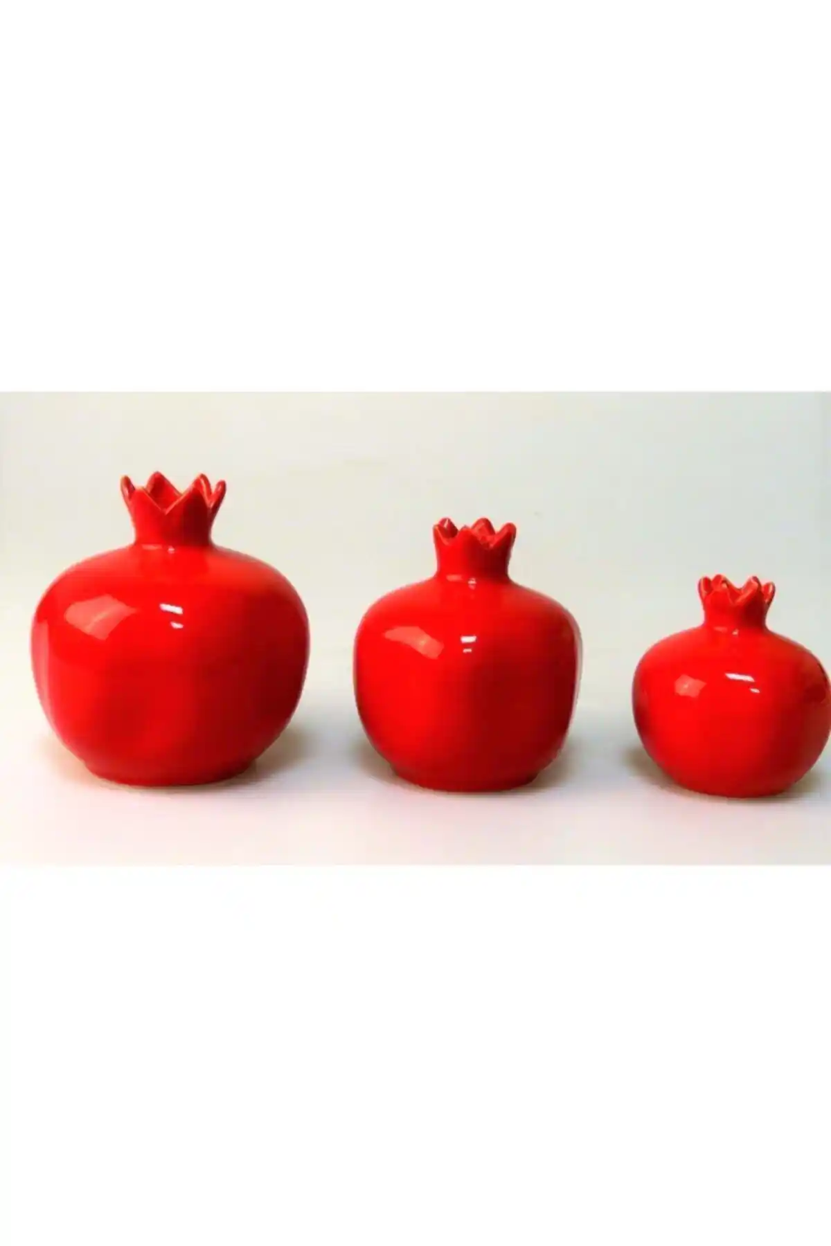 Kırmızı Bereket Nar Seti: Geleneksel Motiflerle Modern Tasarımın Şık Buluşması