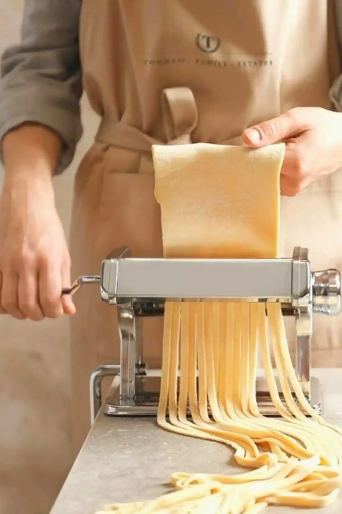 Kitchen Store Erişte Makarnalık Kesme Makinesi ile Evde Profesyonel Makarna Hazırlama