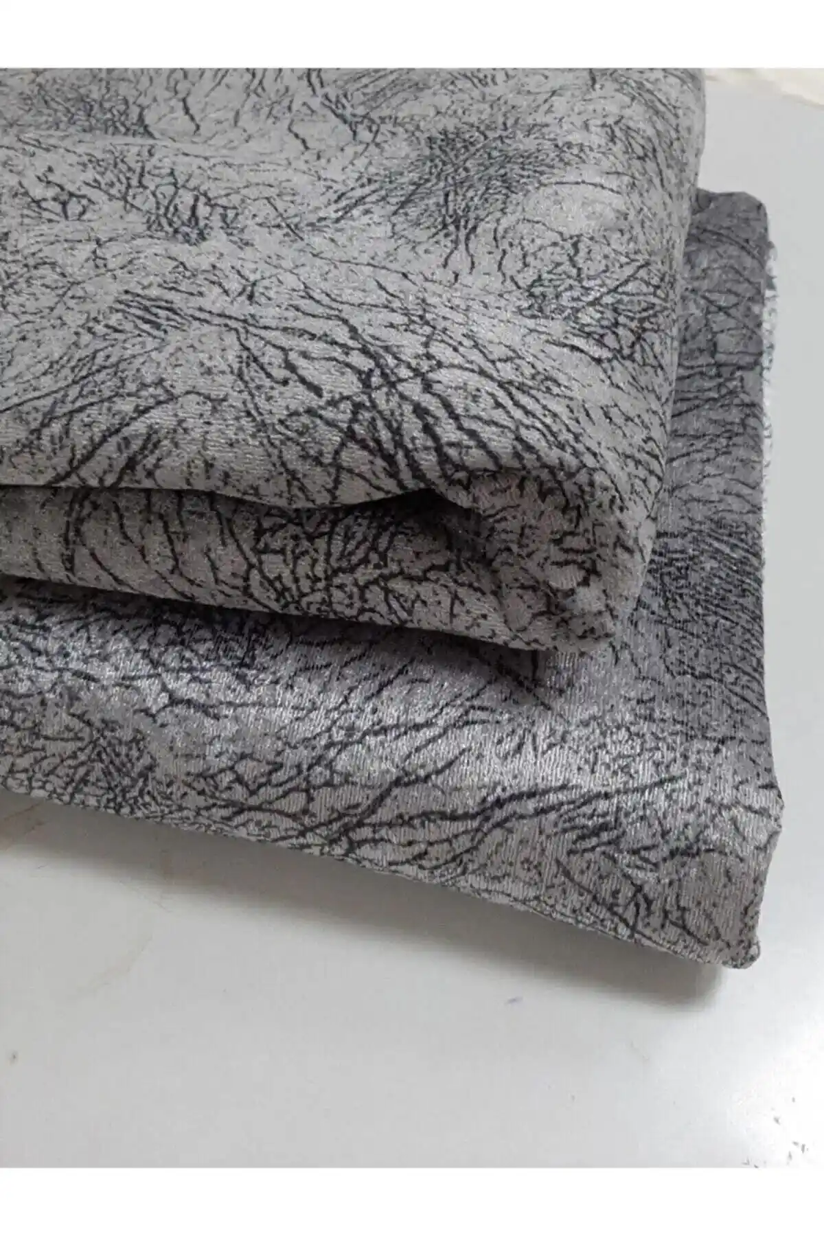 Koltuk ve çekyat örtüleri karşılaştırması: dayanıklılık ve şıklık analizi