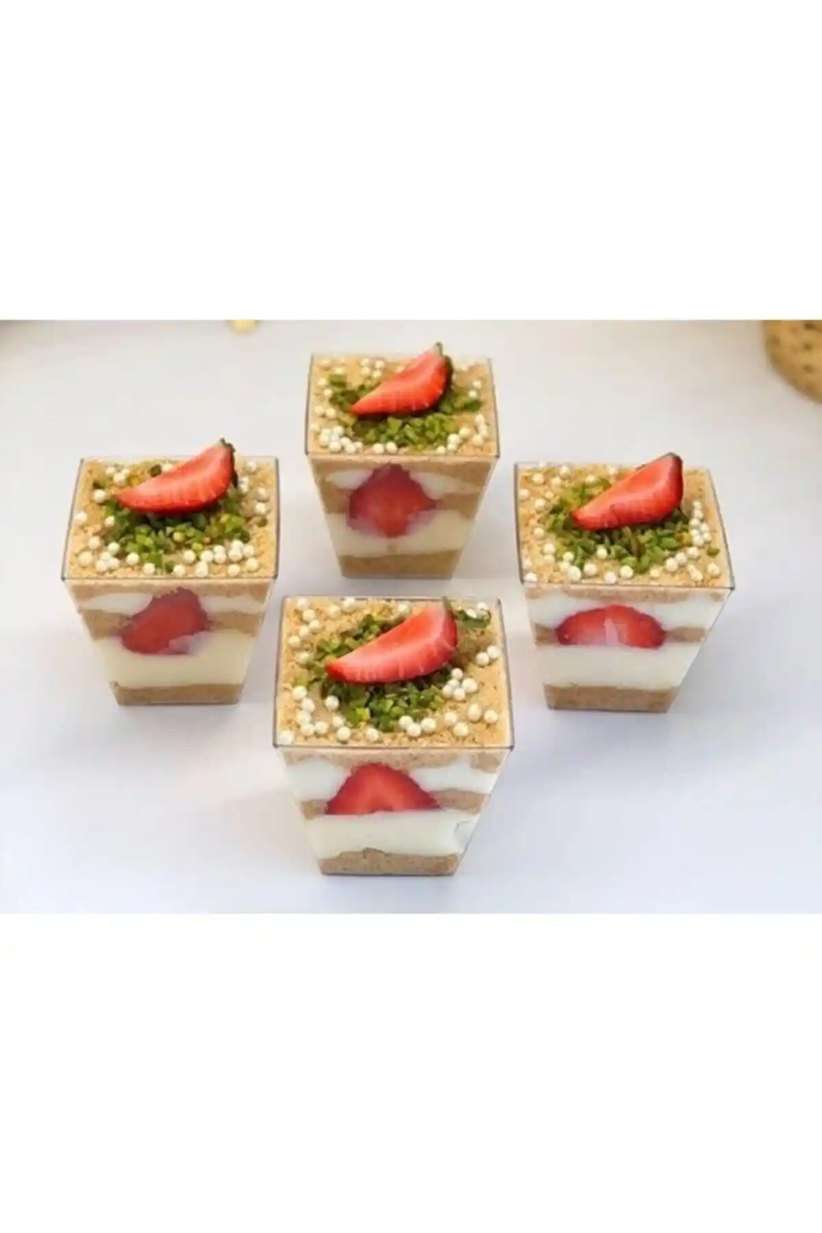 Kübik Kase Magnolya Kabı: Şık ve Dayanıklı Sunumlar İçin Uygun Mutfak Gereci