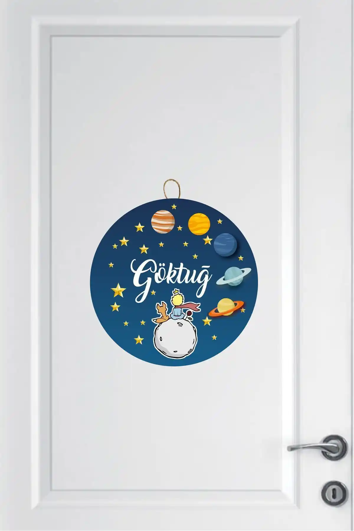 Küçük Prens Temalı Ahşap Kapı Süsleri Karşılaştırması: Bebek Odası Dekorasyonunda Kullanım İpuçları