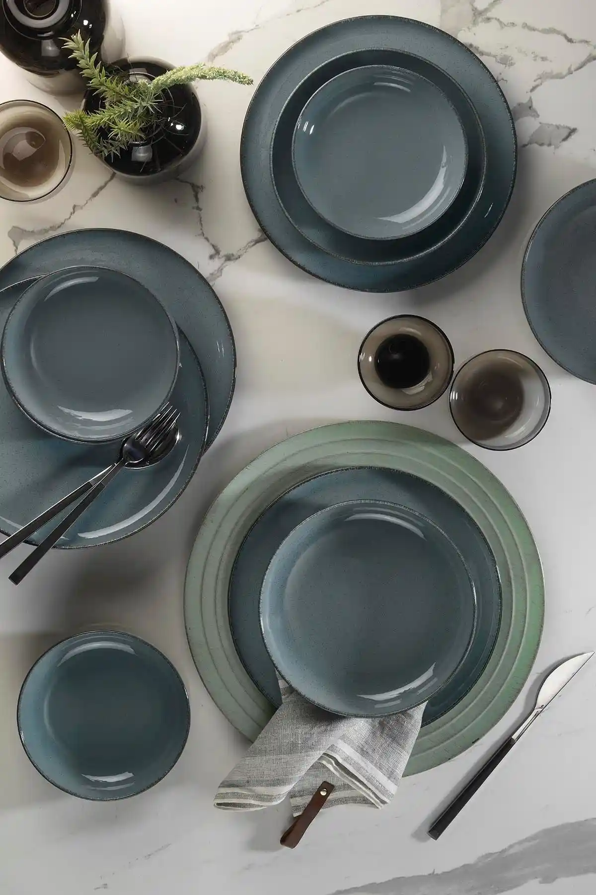 Kütahya Porselen Moderna 12 Parça Mavi Yemek Takımı Dört Kişilik Şık ve Dayanıklı