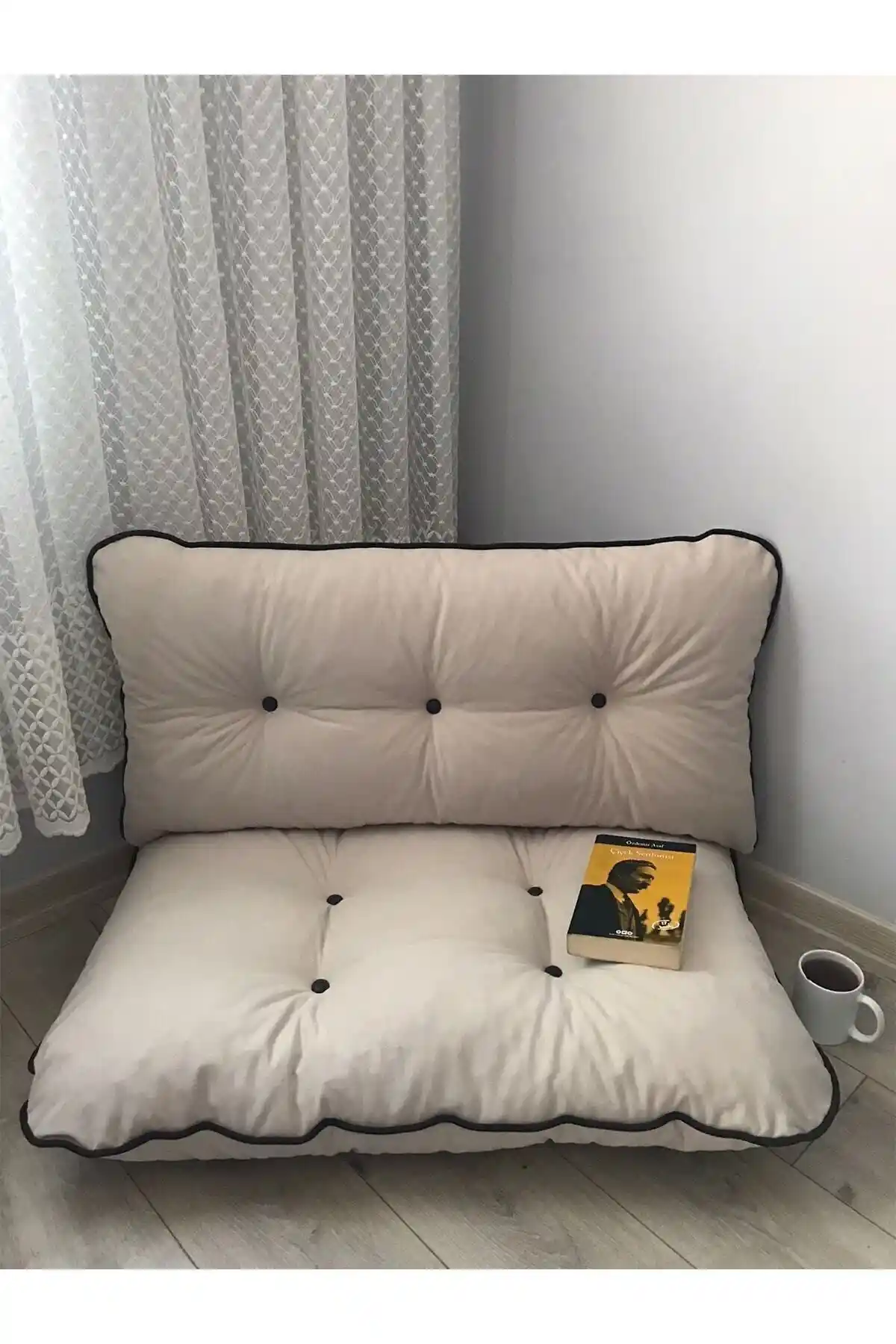 Lavinia Puf: Şık ve Konforlu Modern Oturma Minderi 100x100 cm Ekru Renk