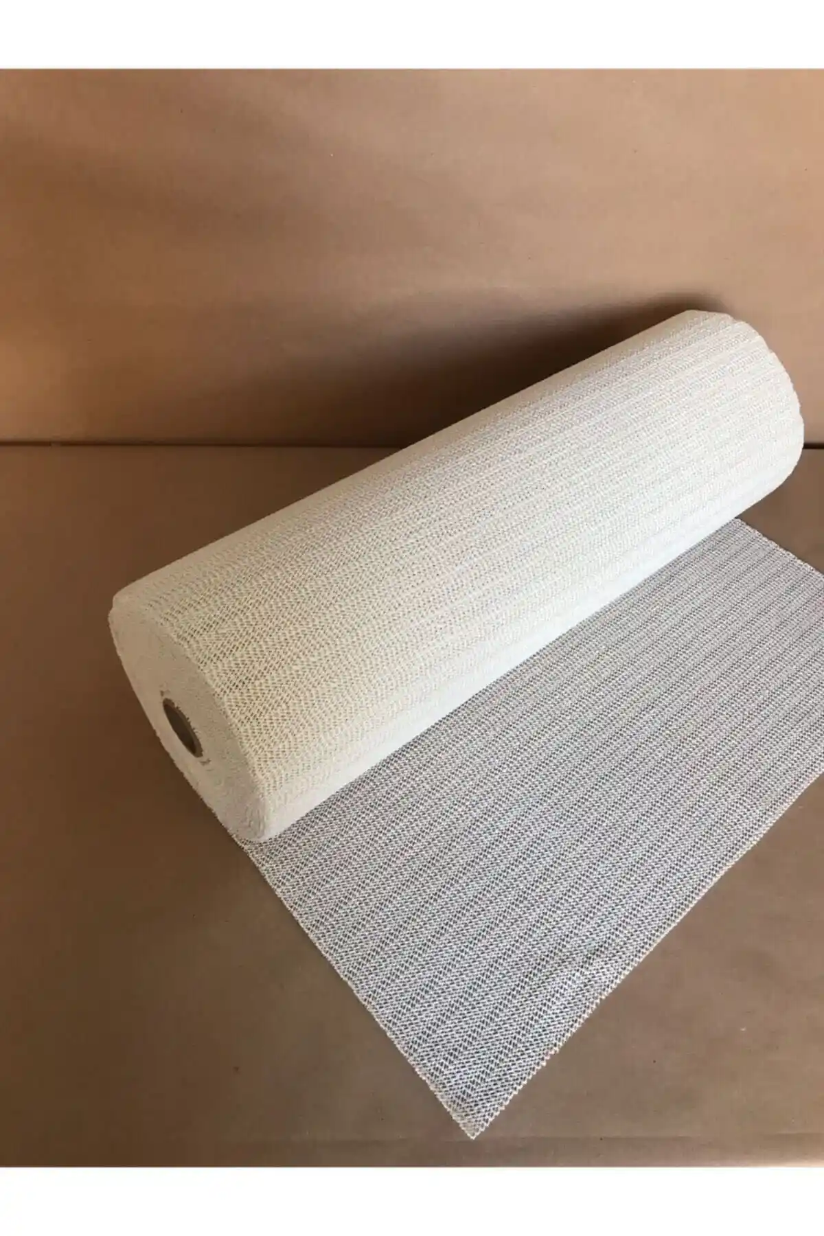 Layrol Halı Kaydırmaz: Güvenli ve Estetik Modern Zemin Kaplama Çözümü