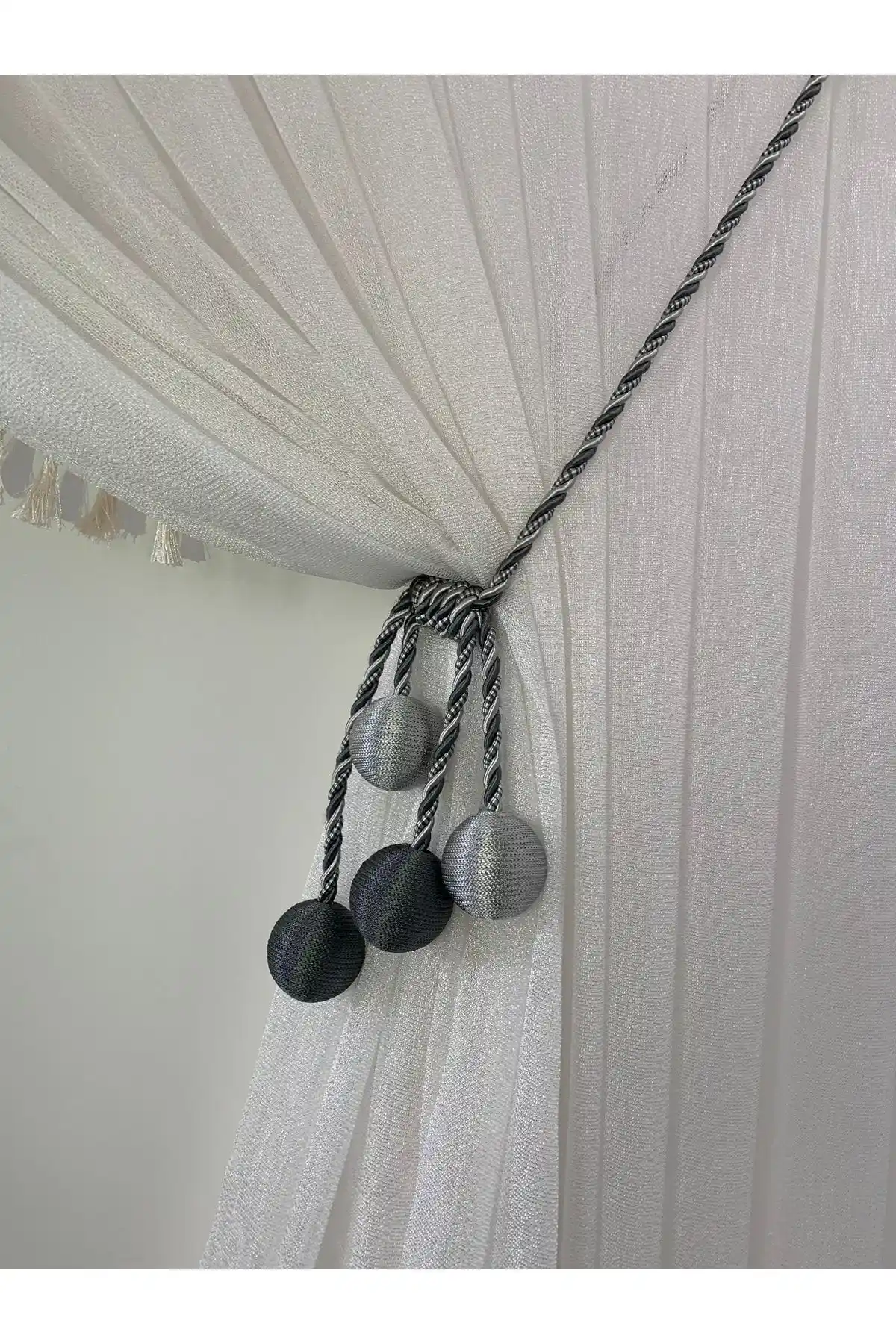 LovelyHome35 Perde Düzenleme Aksesuarları: Şık ve Dayanıklı Çözümler