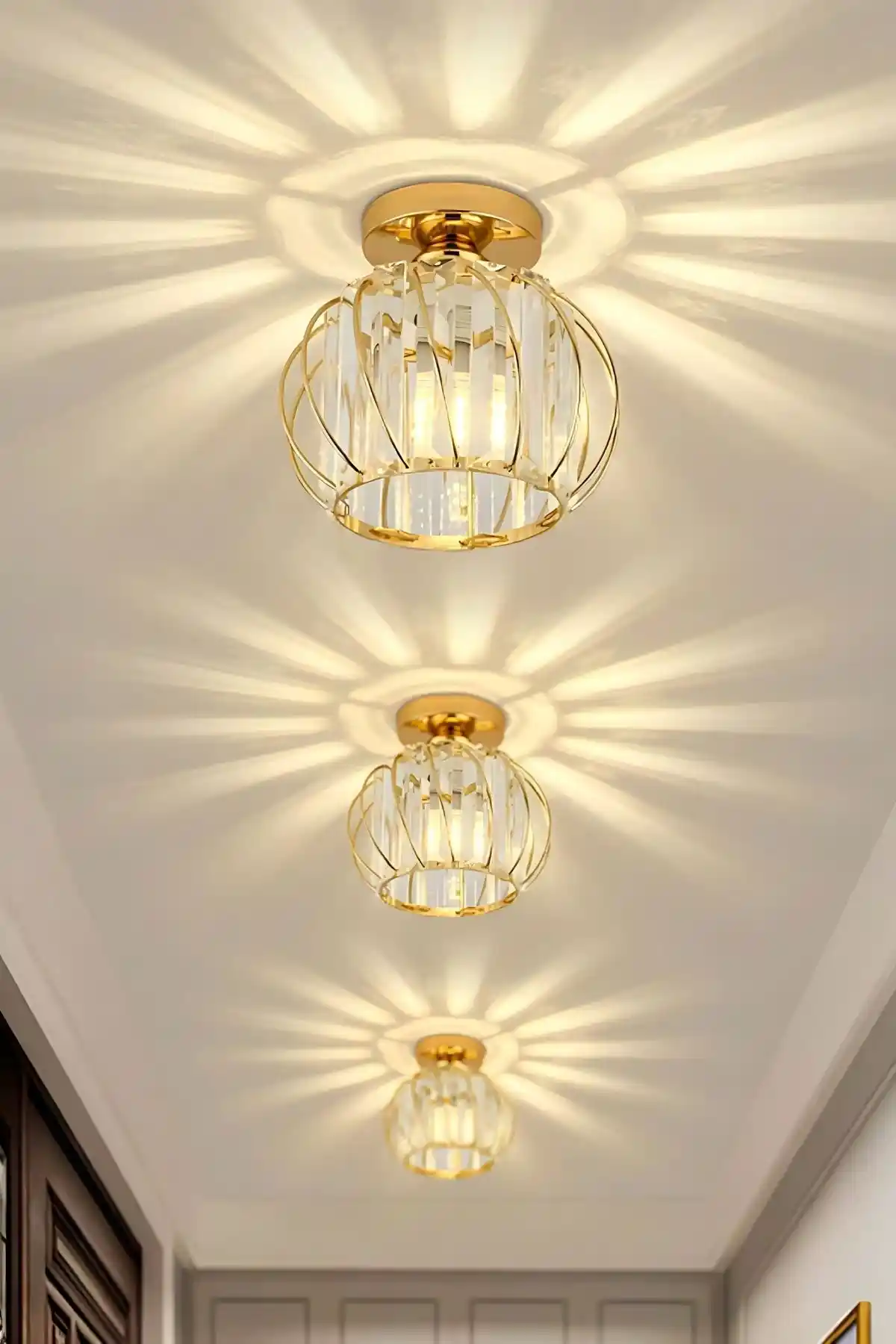 Luna Lighting Bella Luce ve Quattro Avize Karşılaştırması: Modern Tasarımlar ve Özellikler