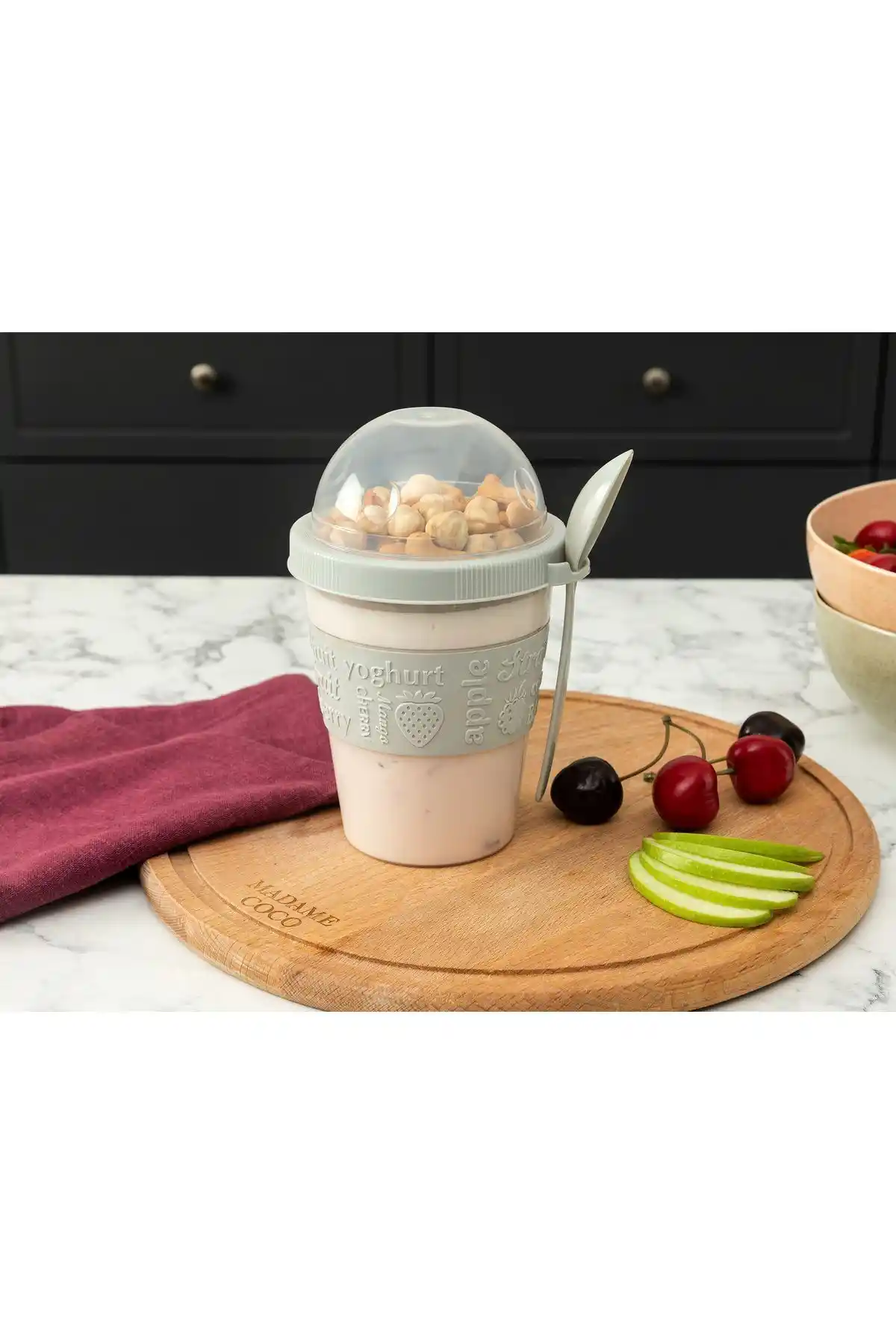 Madame Coco Pansy Kaşıklı Atıştırmalık Kabı: Şık ve Pratik Mutfak Saklama Çözümü