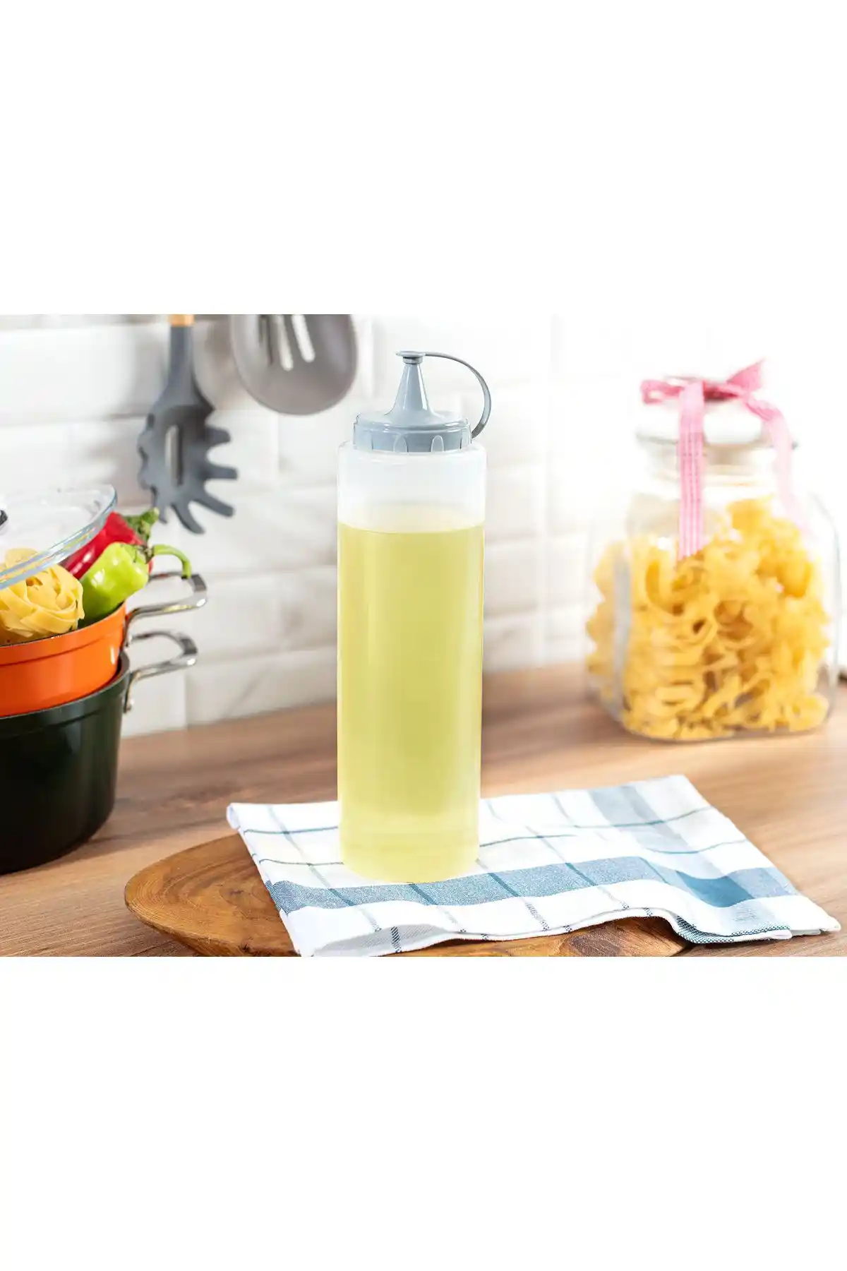 Madame Coco Vernon Sos Şişesi 1000ml: Şık ve Kullanışlı Mutfak Aksesuarları