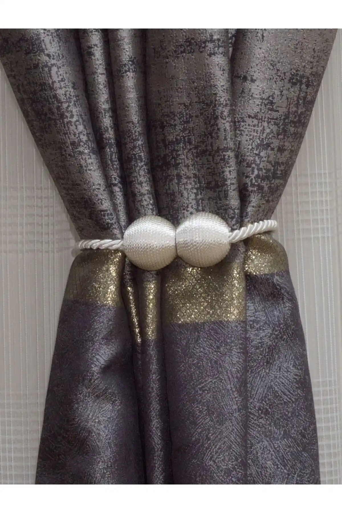 Magnis ve perdemhome Mıknatıslı Perde Tutucu Karşılaştırması ve Kullanım İpuçları