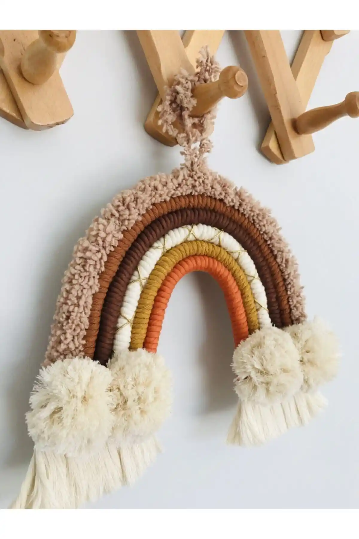 Makrome Gökkuşağı Dekorasyonu: Çocuk ve Ev Odaları İçin Renkli ve Doğal Süsler