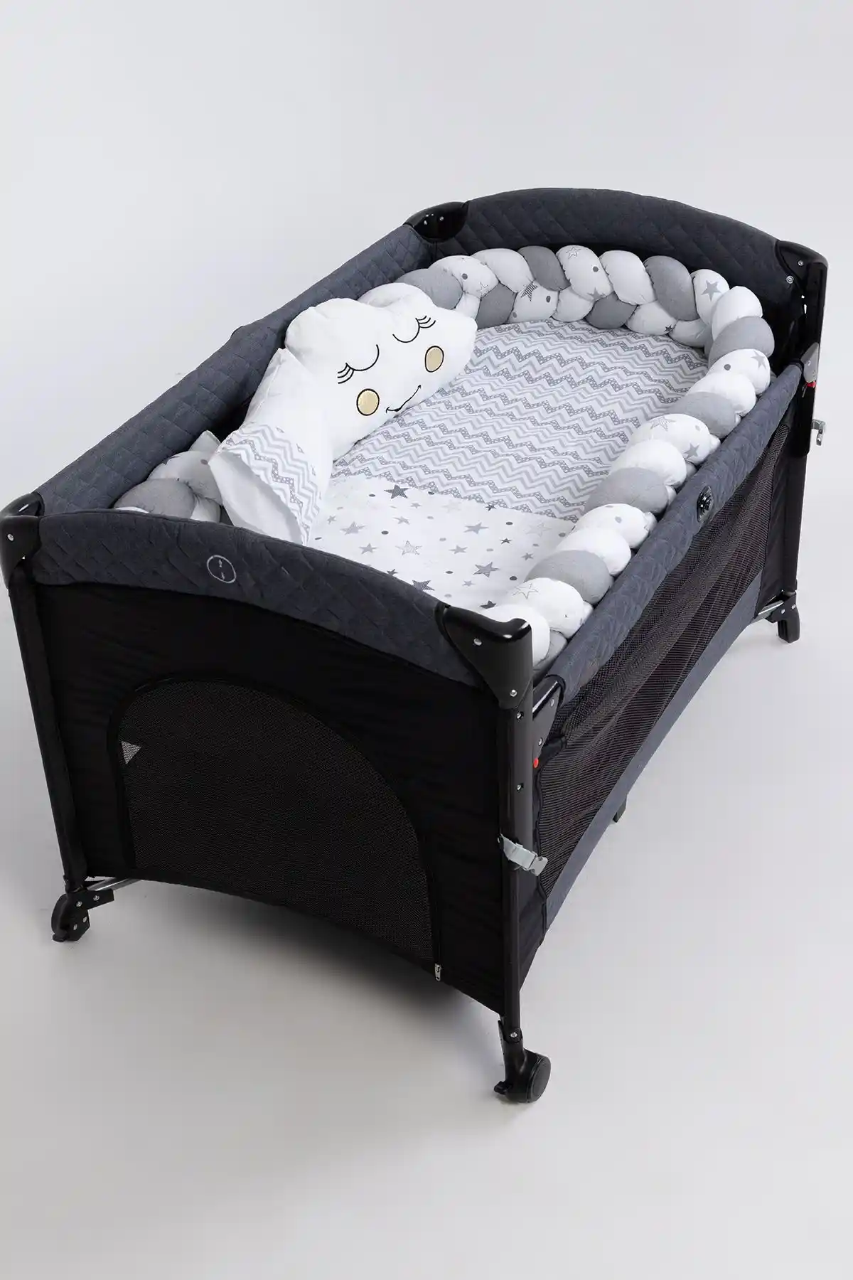 Maral örgülü park beşik uyku seti modern tasarım ve yüksek konfor sağlıyor