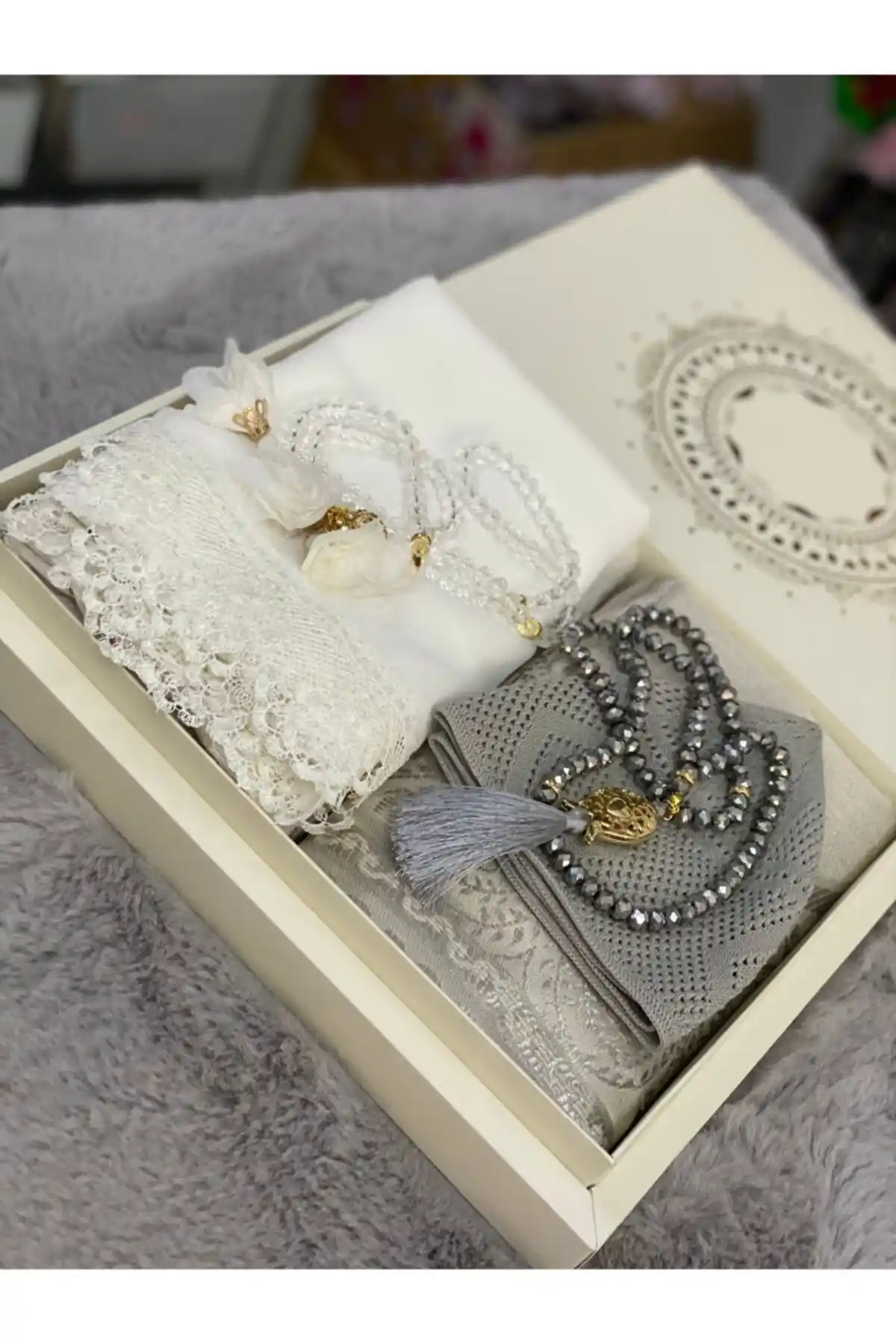 Markapolin Boğça Seccade Seti: Zarif ve Fonksiyonel Dini İbadet Ürünleri