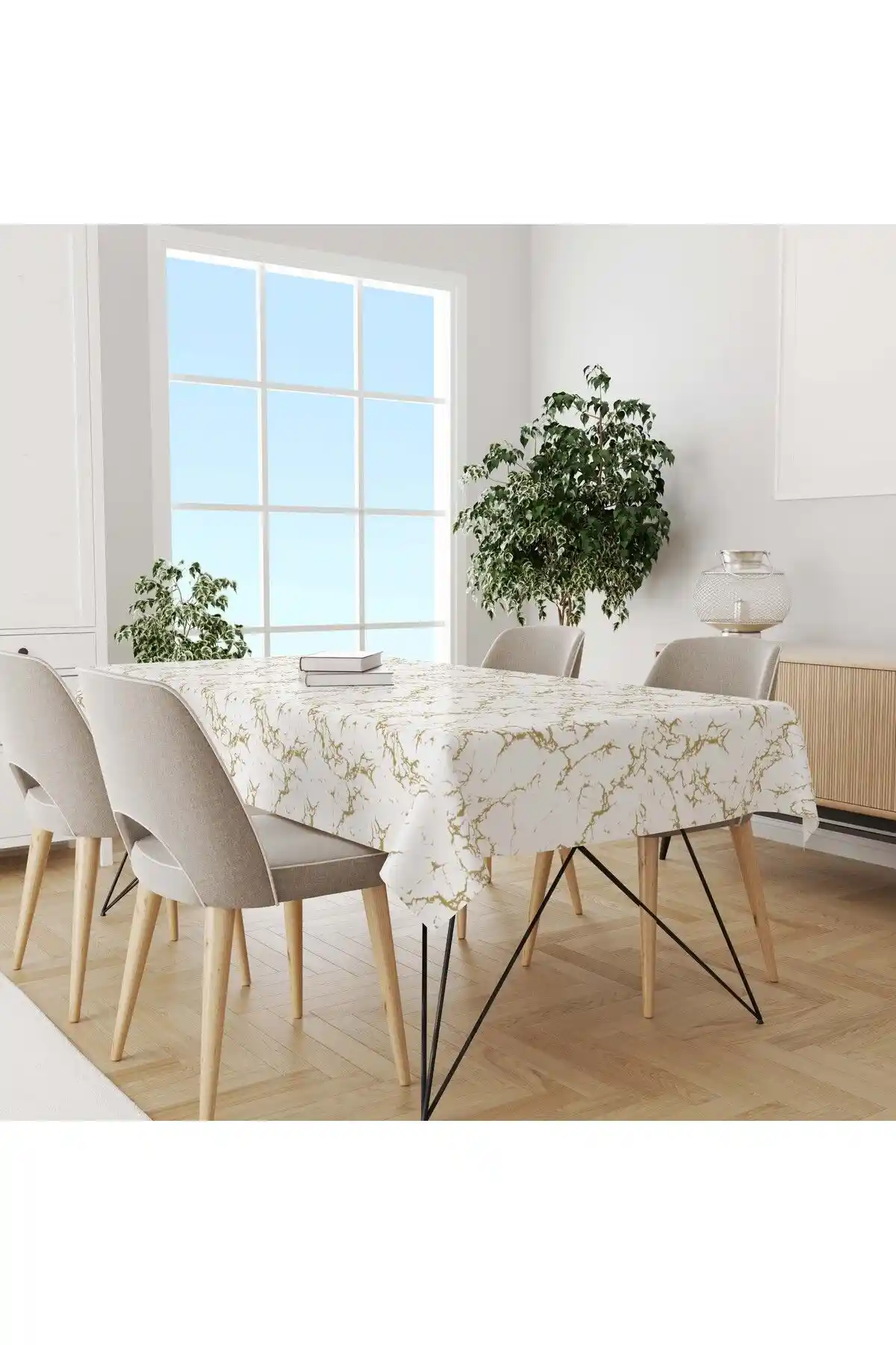 Masa Örtüsü Karşılaştırması: EMSAHOME ve MORLİDO Yıkanabilir ve Leke Tutmaz Modeller