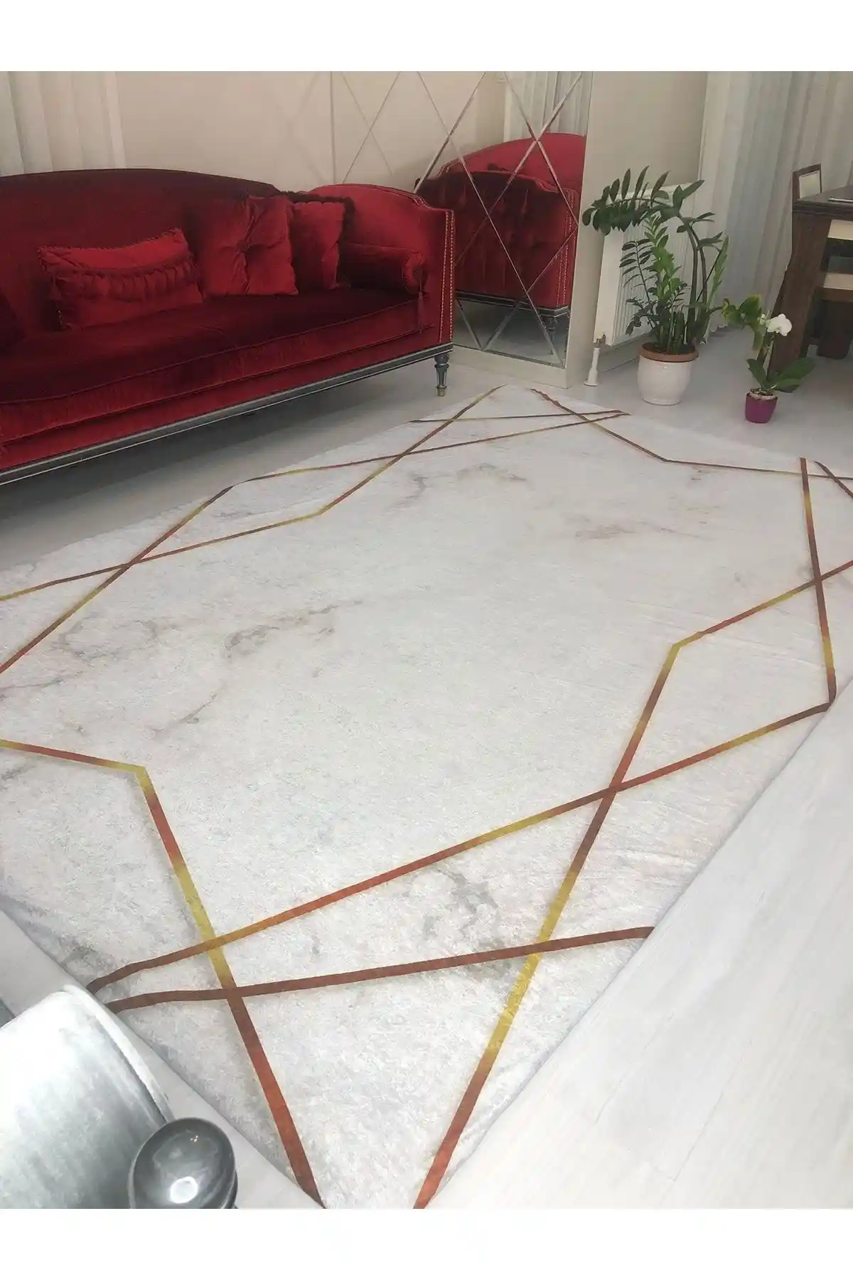 MEKA TEKSTİL Beyaz Gold Şerit Model İpek Kadife Lastikli Halı Örtüsü İnceleme ve Değerlendirme