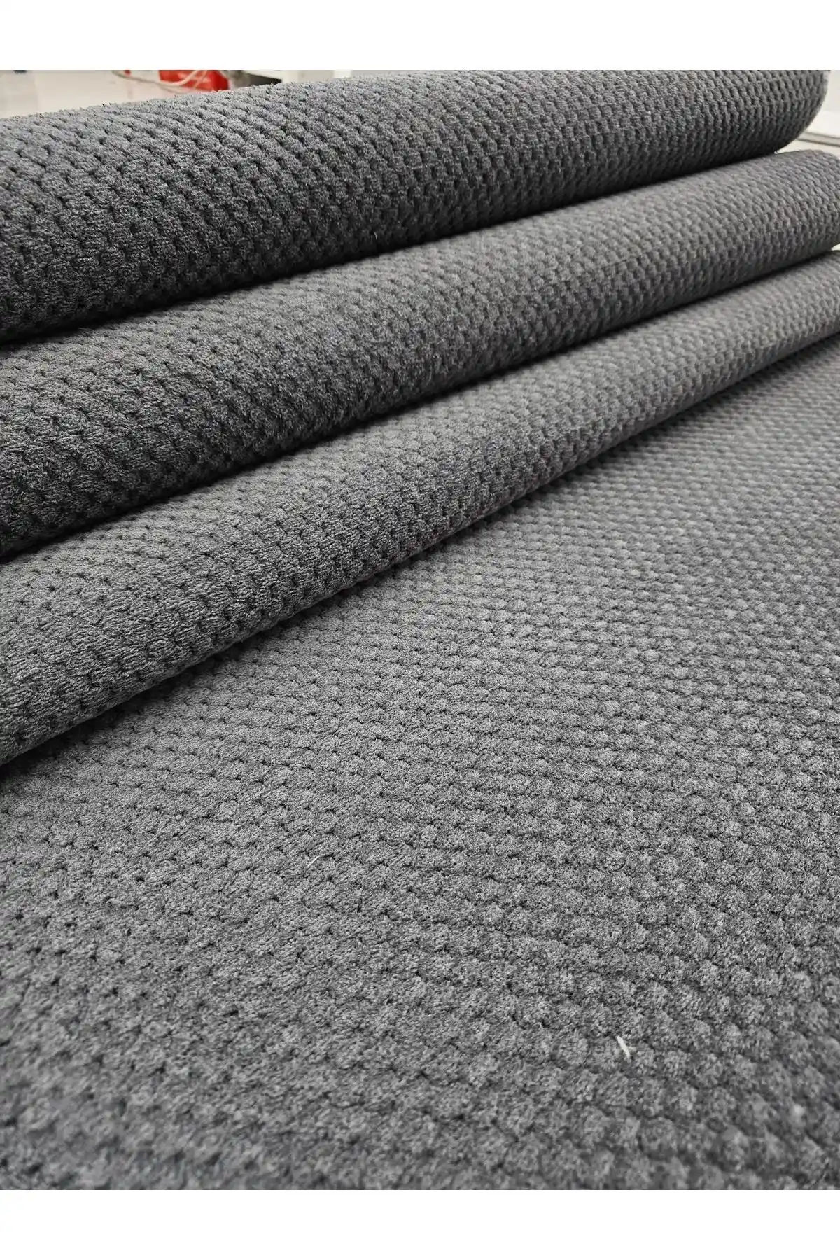 Melian Boncuk Antrasit ve Gri Kaymaz Halı Karşılaştırması ve Özellikleri