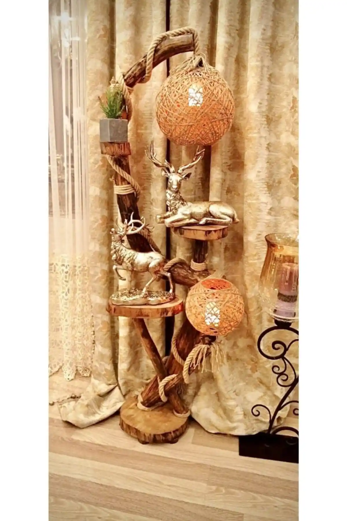 MenalART Ağaç Tasarım Lambaderleri Doğal ve Sıcak Atmosfer Yaratmak İçin Uygun