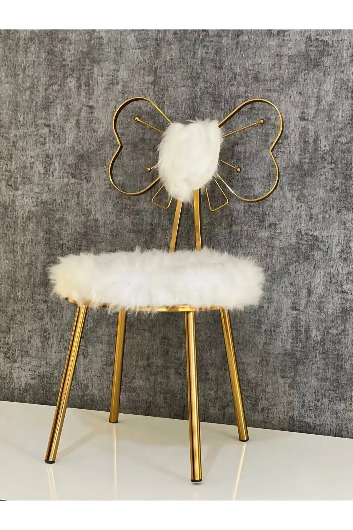 MENDY Kelebek Prenses Sandalye: Estetik ve Dayanıklı Çocuk Odası Mobilyası