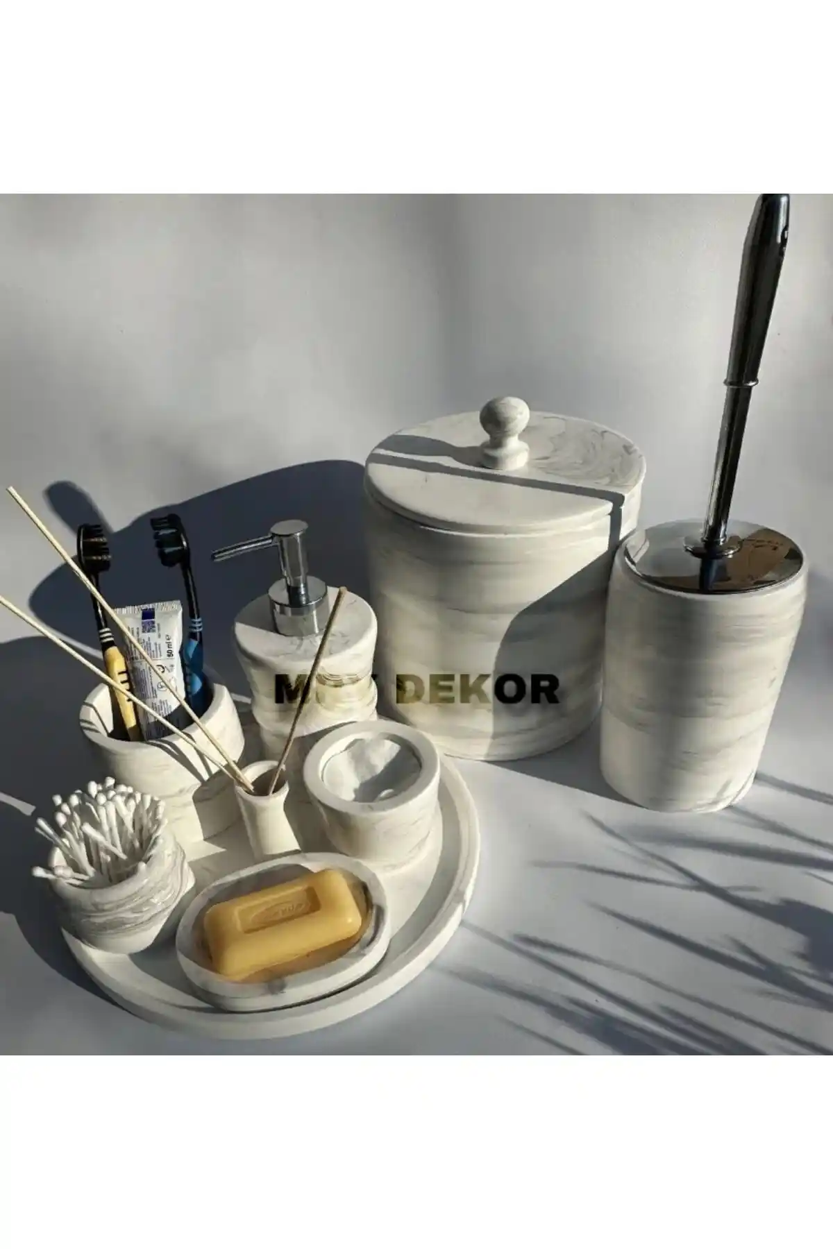 Mermer Desenli Çoklu Banyo Seti Modern ve El Yapımı Tasarım Özellikleri