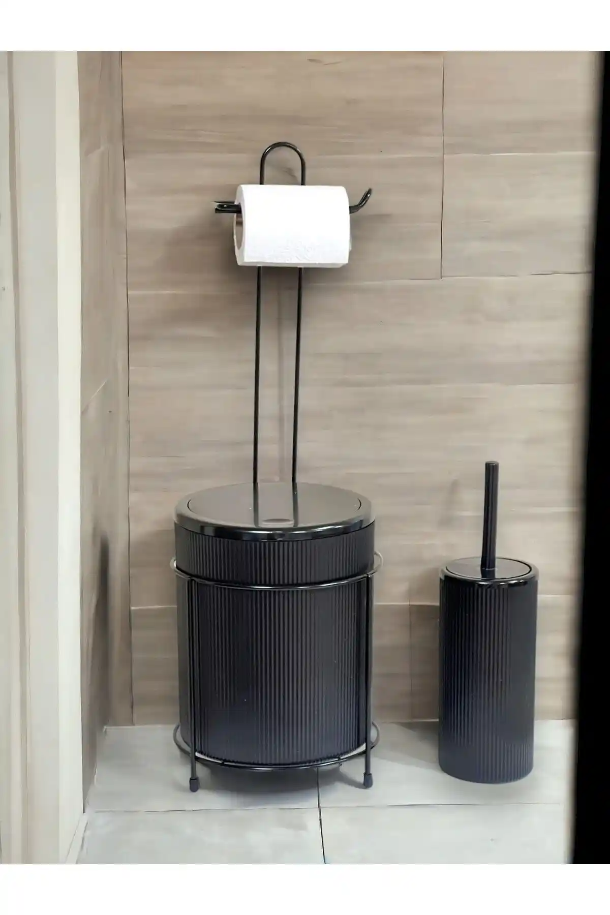 Metalshop ve ORSA HOME tuvalet aksesuar setleri karşılaştırması ve seçim rehberi