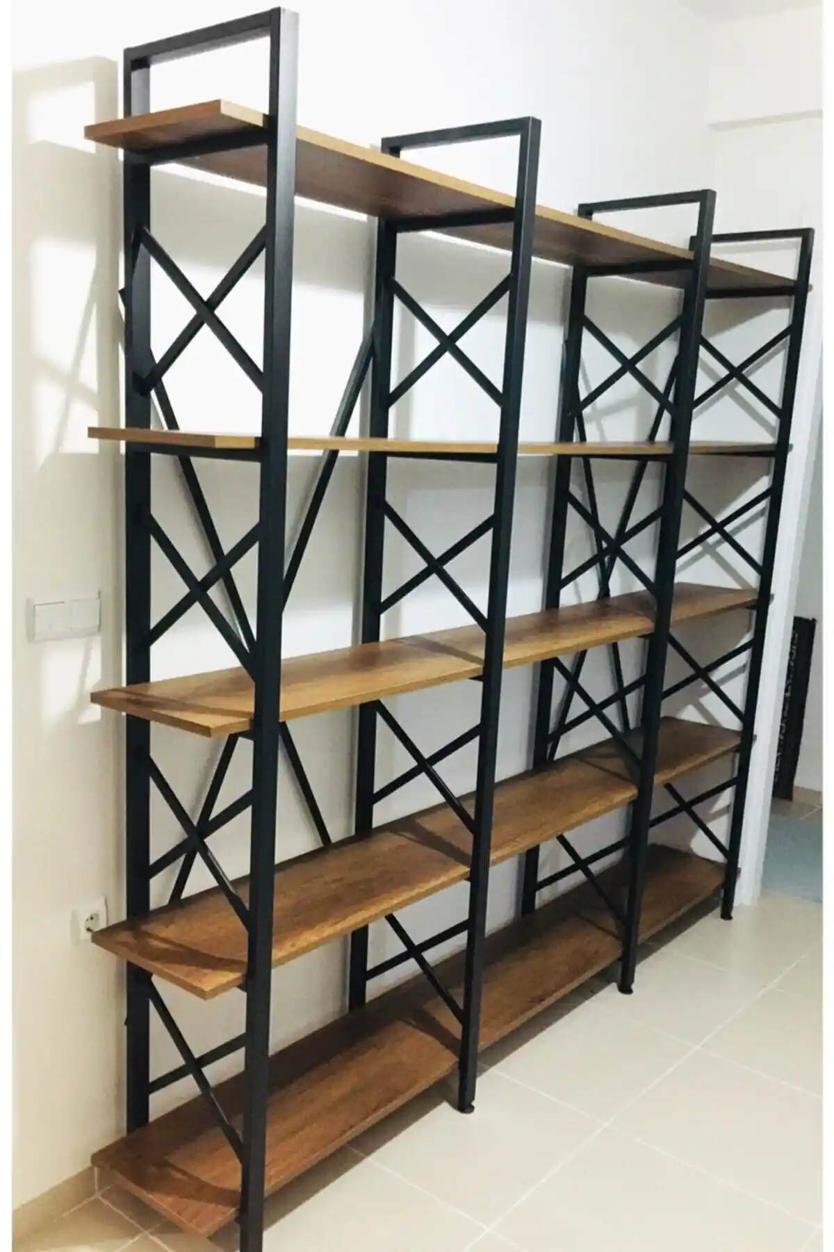 Metin Güneş Mobilya Dekoratif Ahşap Kitaplık 200x230 Cm Ktp65 Modern ve Şık Tasarım