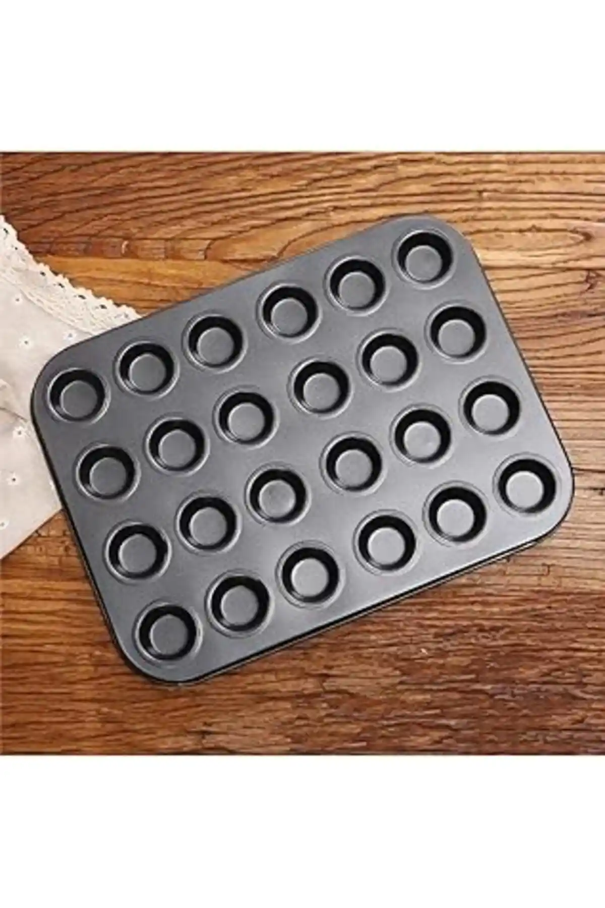 Mitra Xesha Çok Amaçlı Muffin Kalıbı 24 Bölmeli Metal Tasarım ve Kullanım Özellikleri