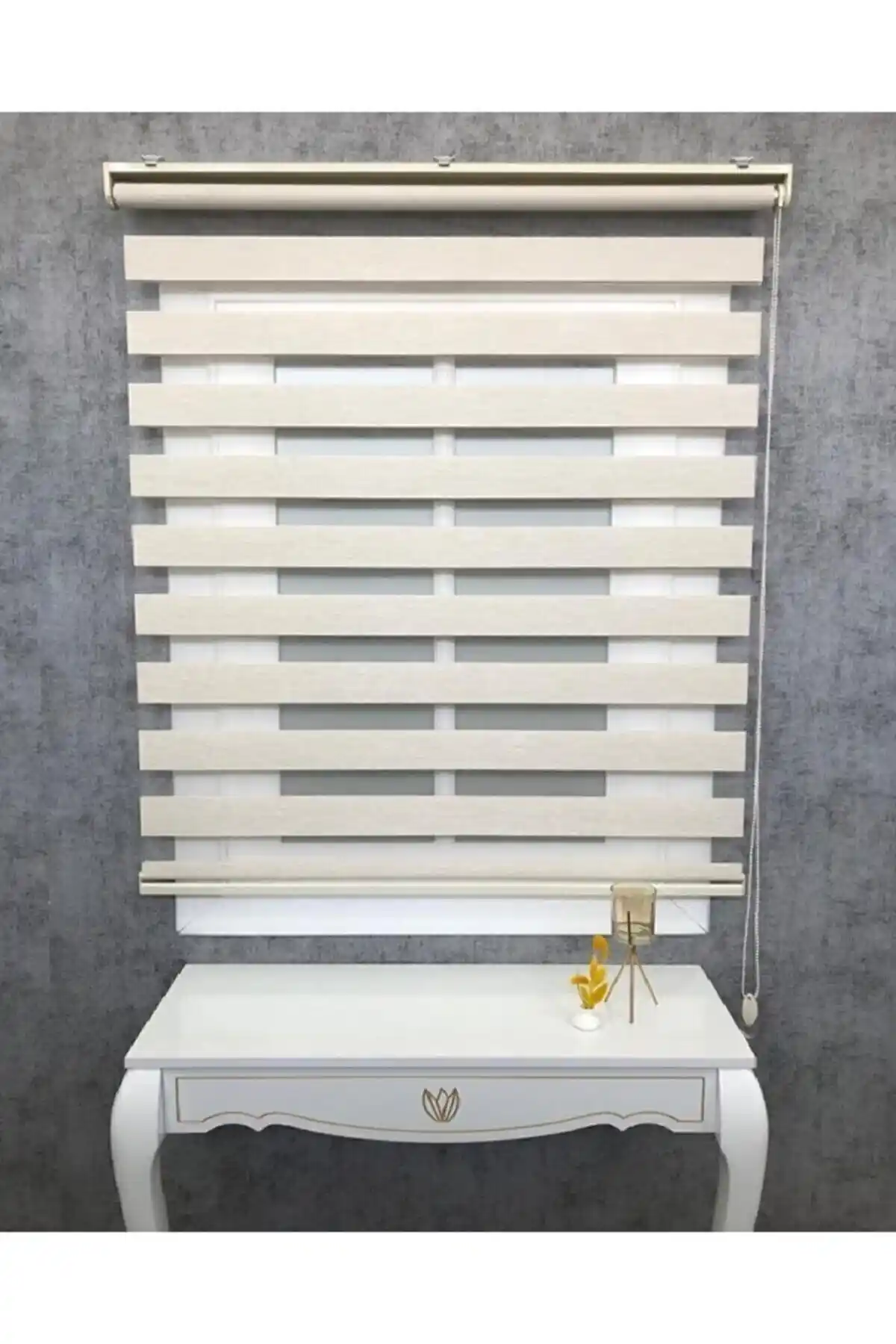 Modern Kahverengi Zebra Perde: Estetik ve Fonksiyonelliğin Buluşması