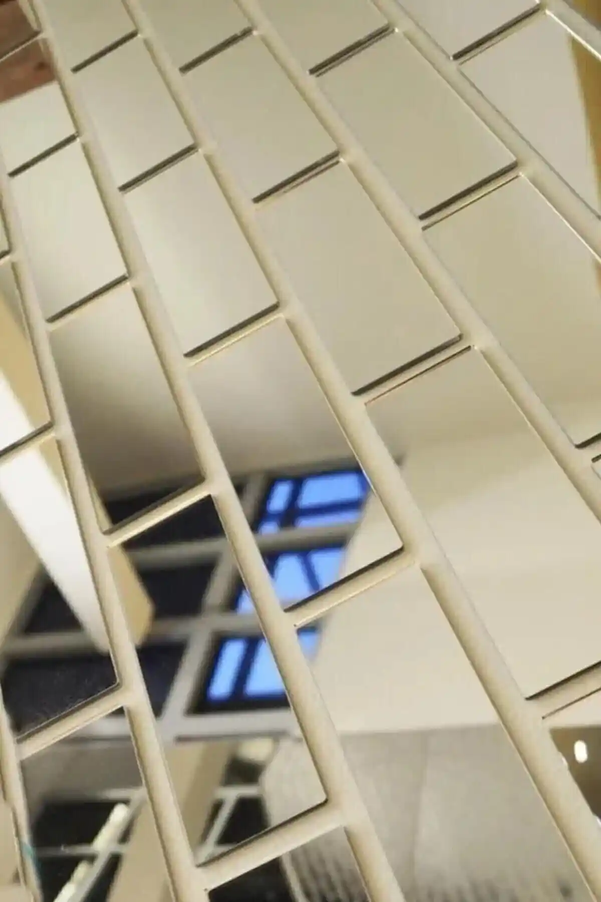 Modern Mekanlar İçin Dekoratif Tuğla Desenli Gümüş Pleksi Panelleri