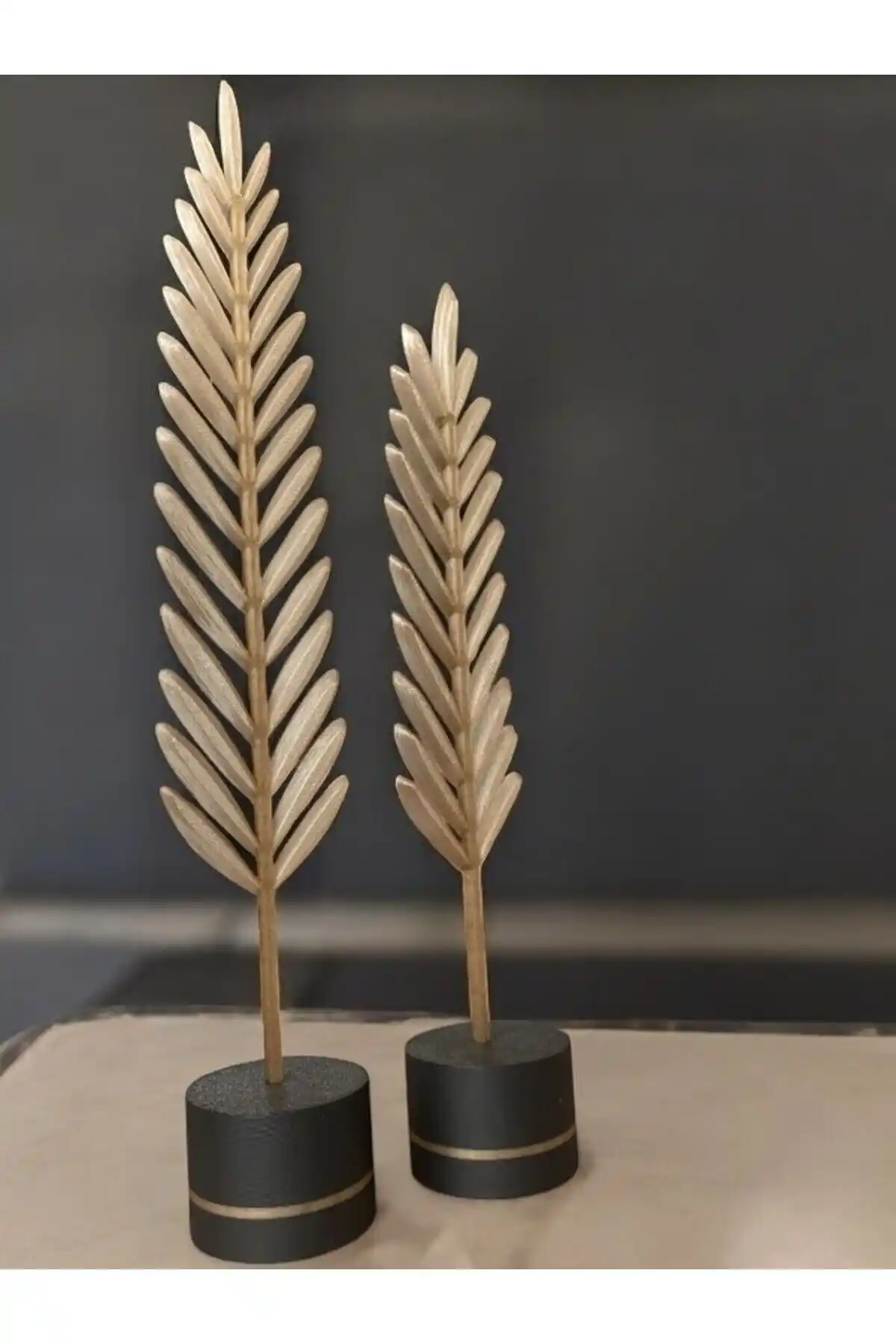 Modern Minimalist Bronz Yaprak Seti ile Ev Dekorasyonunda Zarif Dokunuşlar