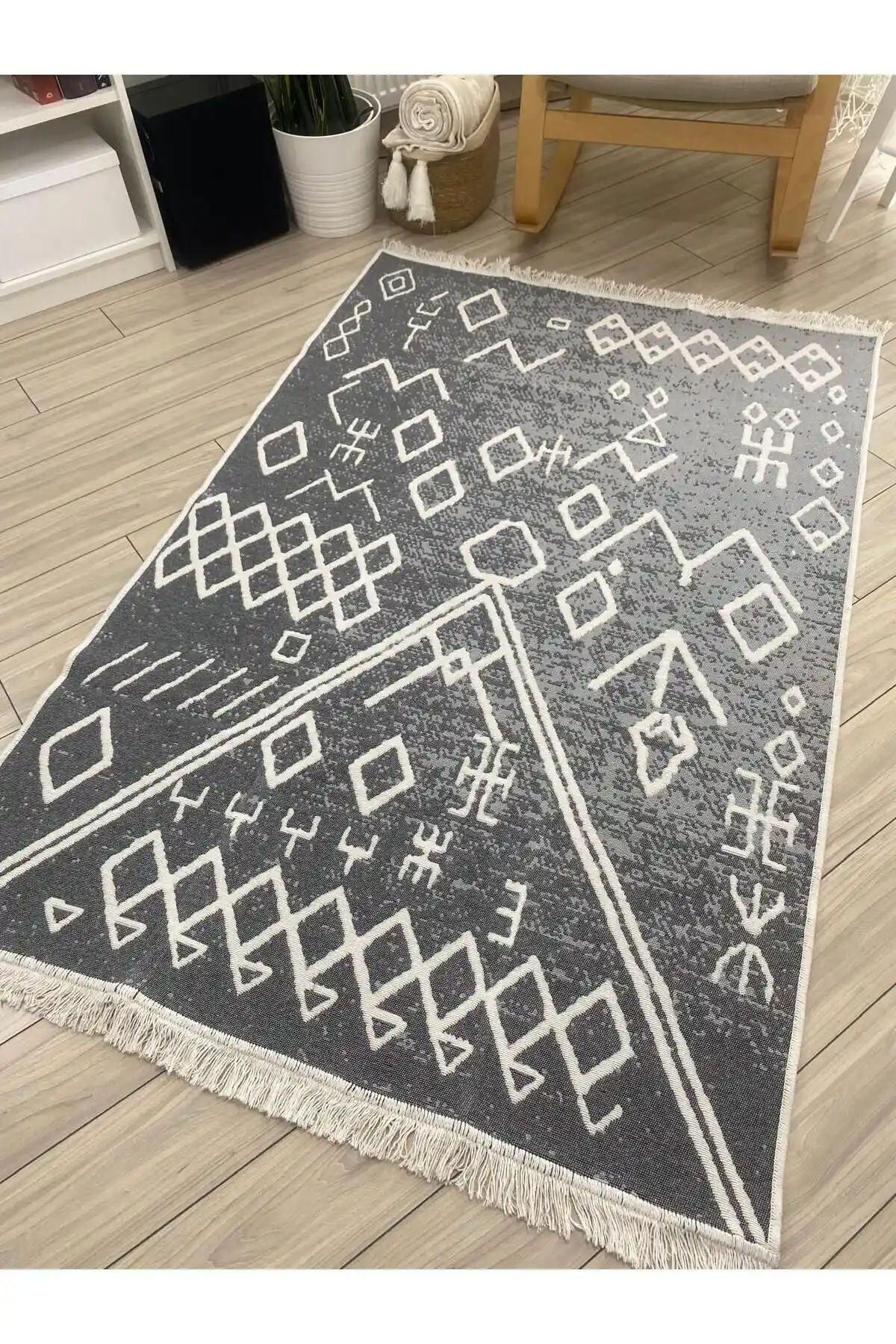 Modern ve Çift Taraflı Pamuklu Stay with Love Kilim ile Ev Dekorasyonunuza Şıklık Katın