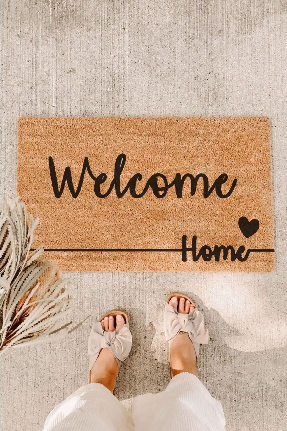 Modern ve Dayanıklı Kapı Önü Paspası Welcome Siyah Kalpli Tasarımıyla Şıklık ve Fonksiyonellik