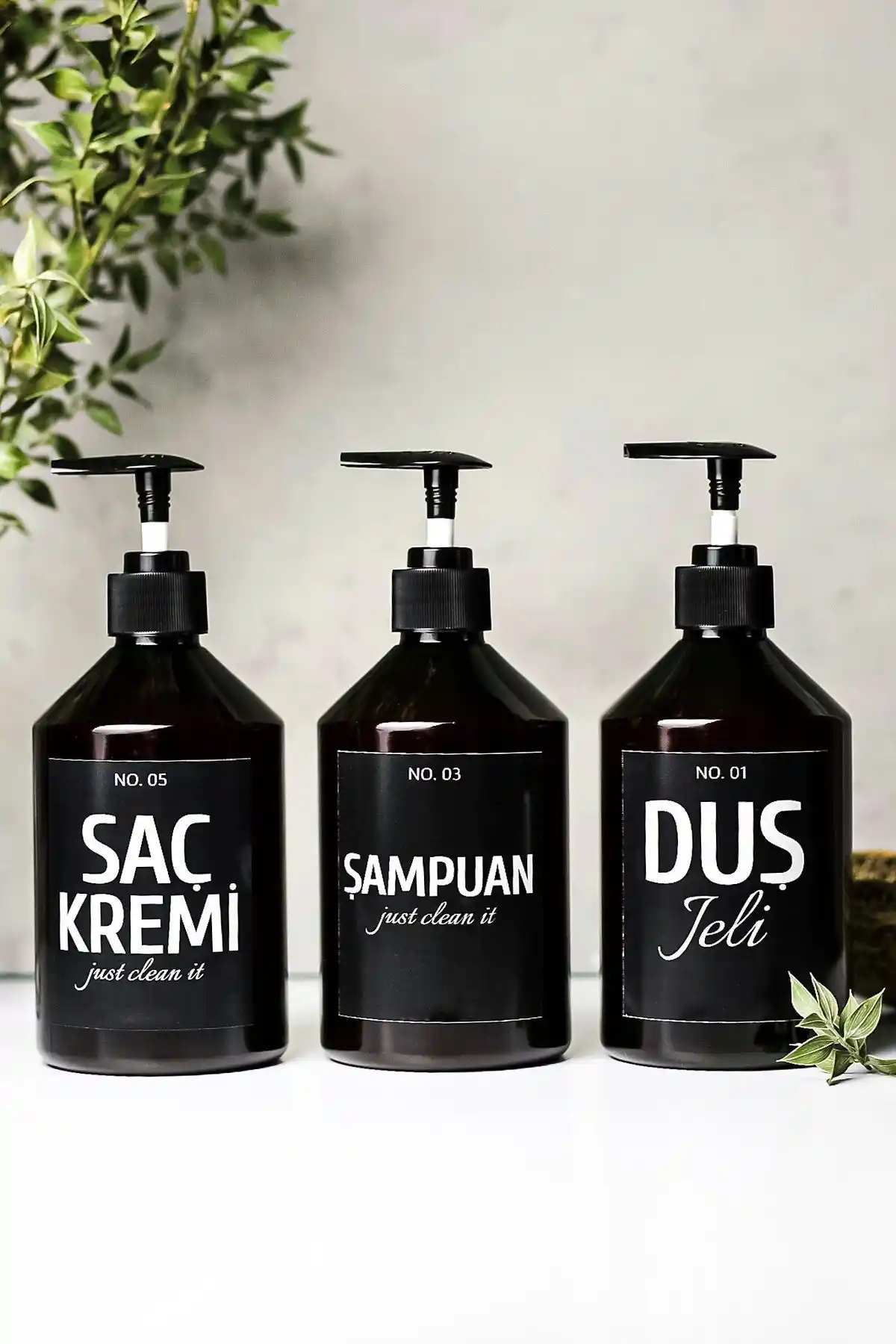 Modern ve Dayanıklı Siyah Plastik Duş Seti | Şık Banyo Aksesuarları