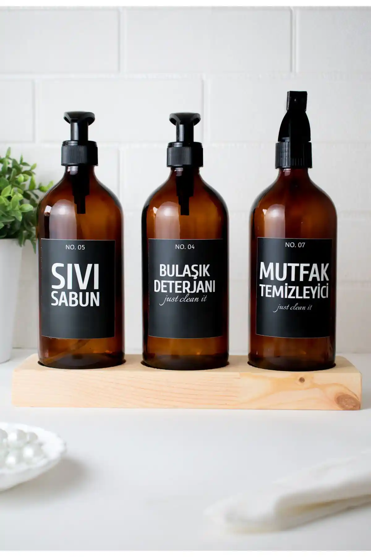 Modern ve Şık Ahşap Standlı Sıvı Sabun ve Bulaşık Deterjanı Tasarımı