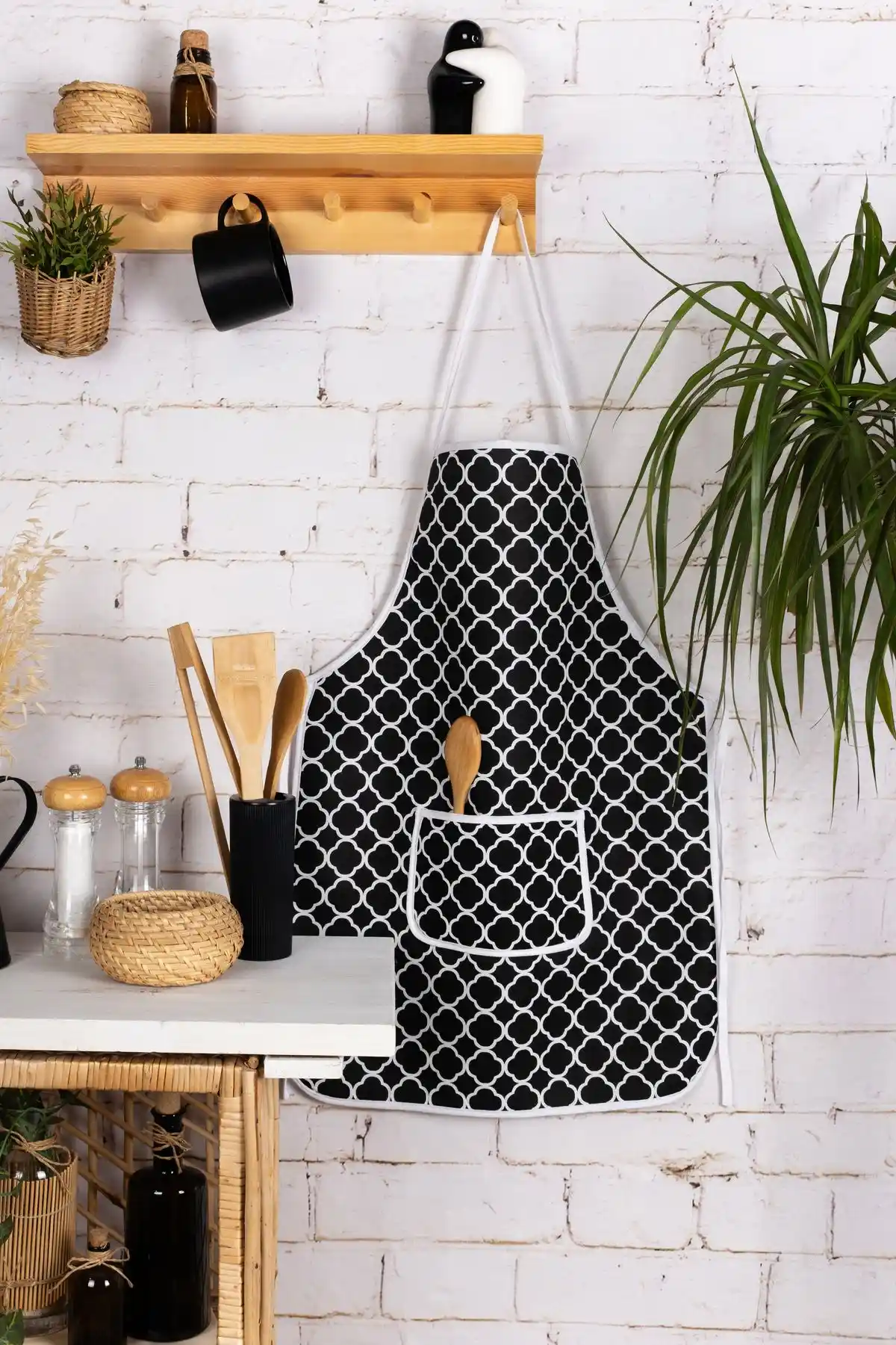 Morlay Sıvı Geçirmez Mutfak Önlüğü: Şıklık ve İşlevselliğin Bir Arada Sunumu