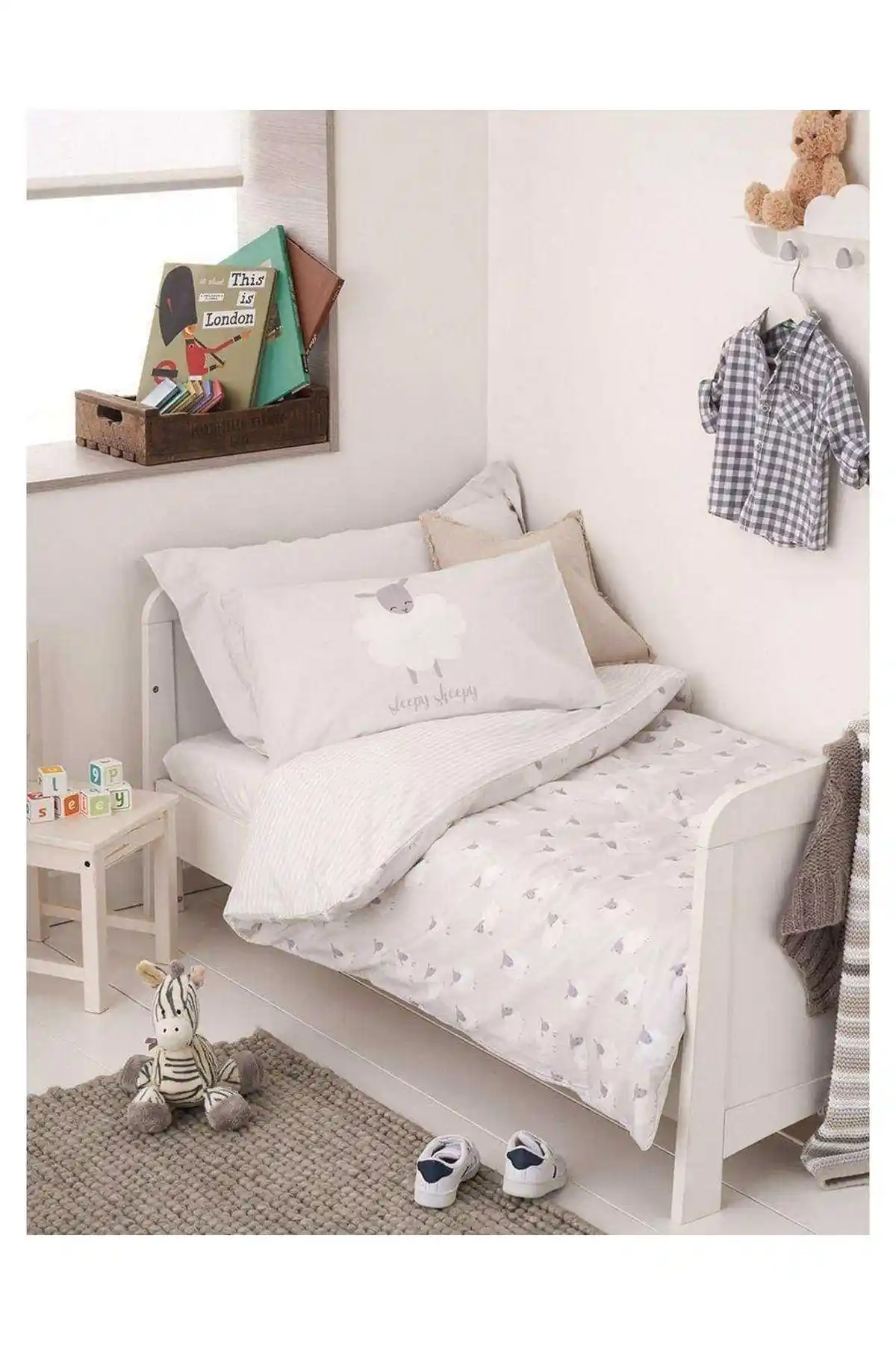 Mothercare Sevimli Kuzular Çocuk Nevresim Takımı: Şık ve Konforlu Tasarım Özellikleri